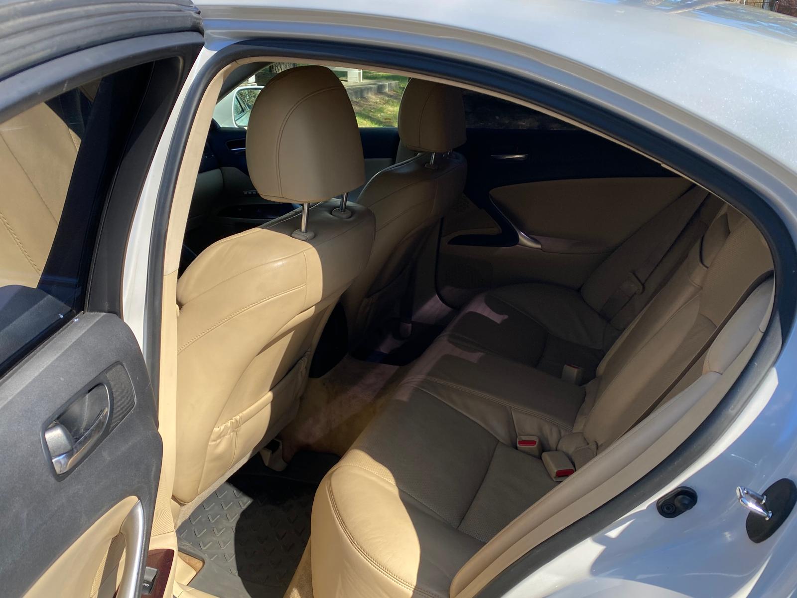 LEXUS IS 220