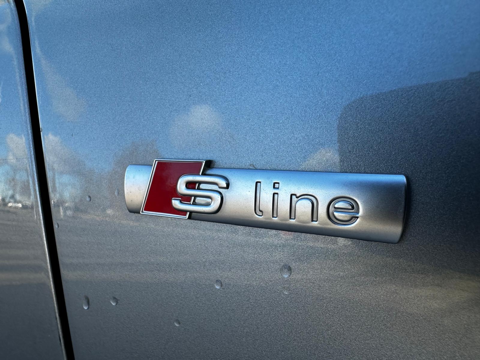 AUDI A4 SLINE