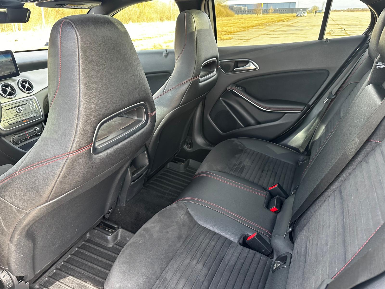 Mercedes GLA200