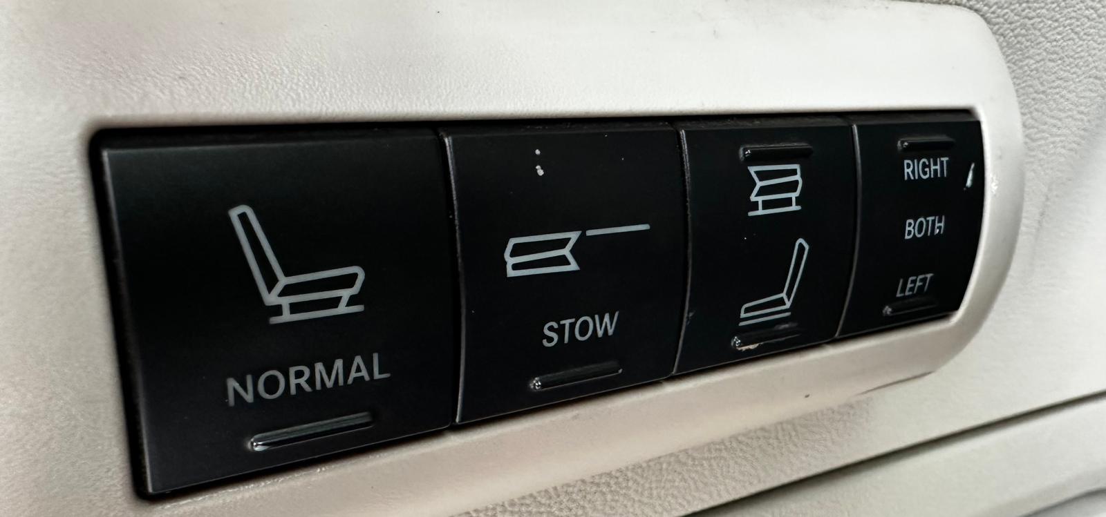 Chrysler Grand Voyager Stow&go limited edition 7-vietas