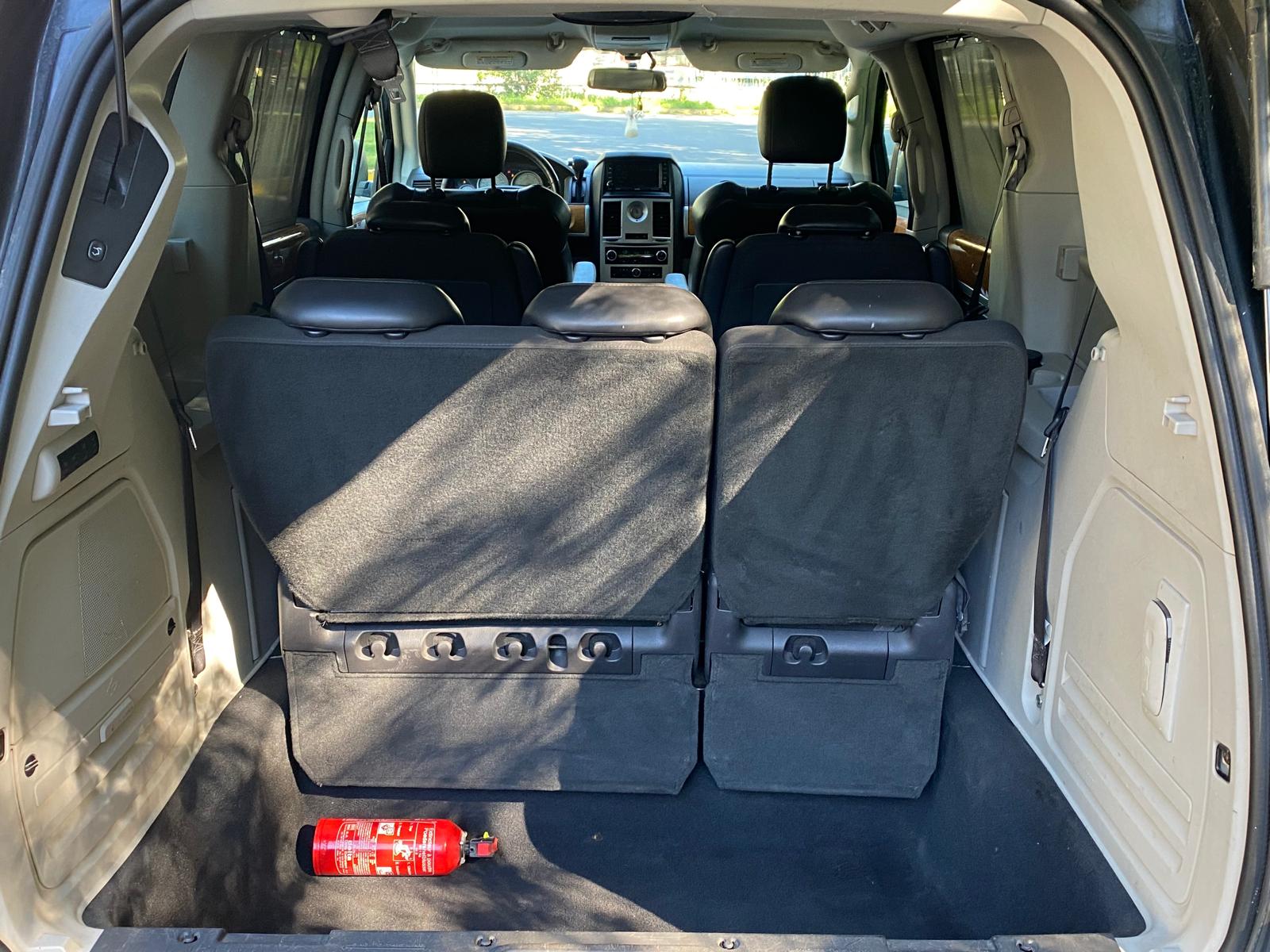 Chrysler Grand Voyager Stow&go limited edition 7-мест