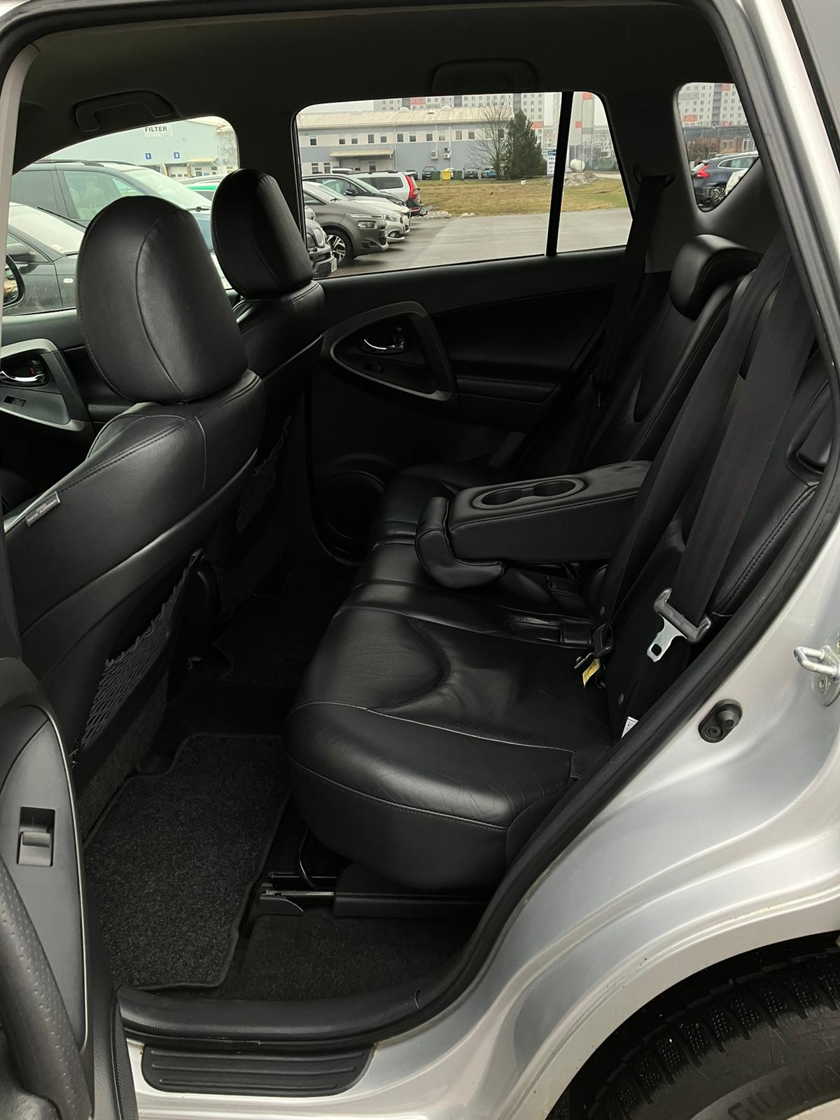 Toyota RAV 4 CROSSOVER 4×4