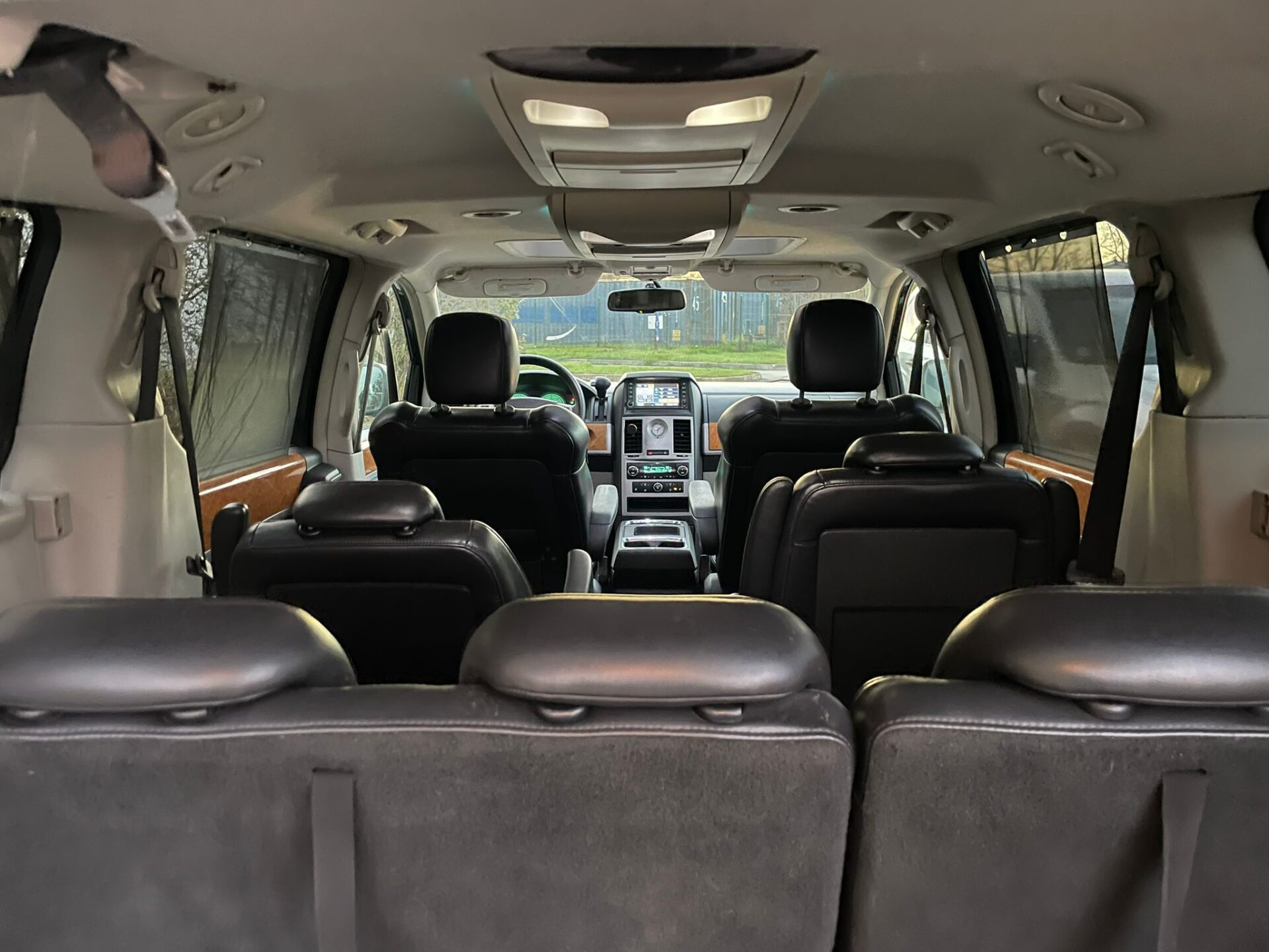 Chrysler Grand Voyager stowngo 7-VIETAS