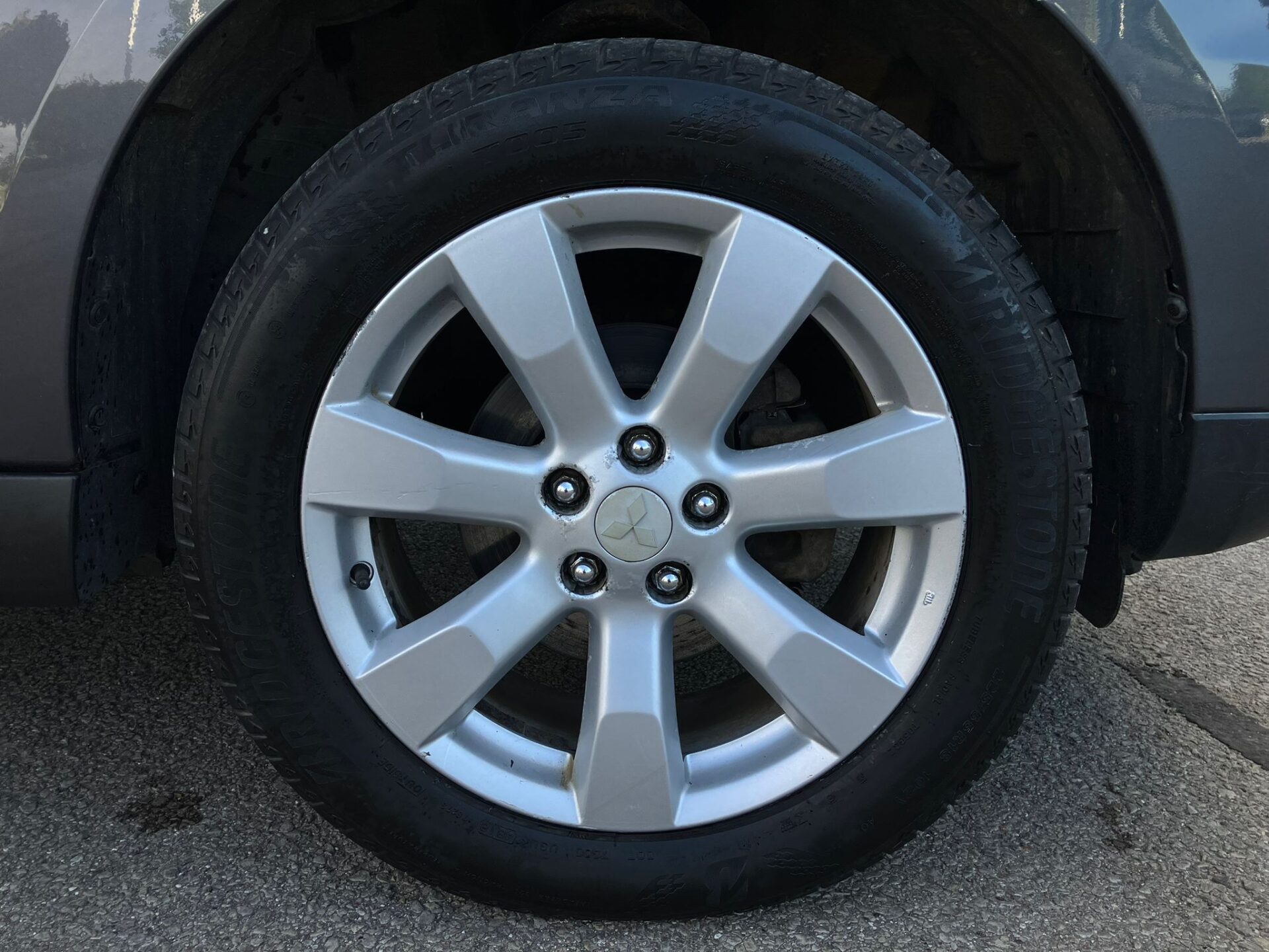 Mitsubishi Oulander 4×4 7-vietas