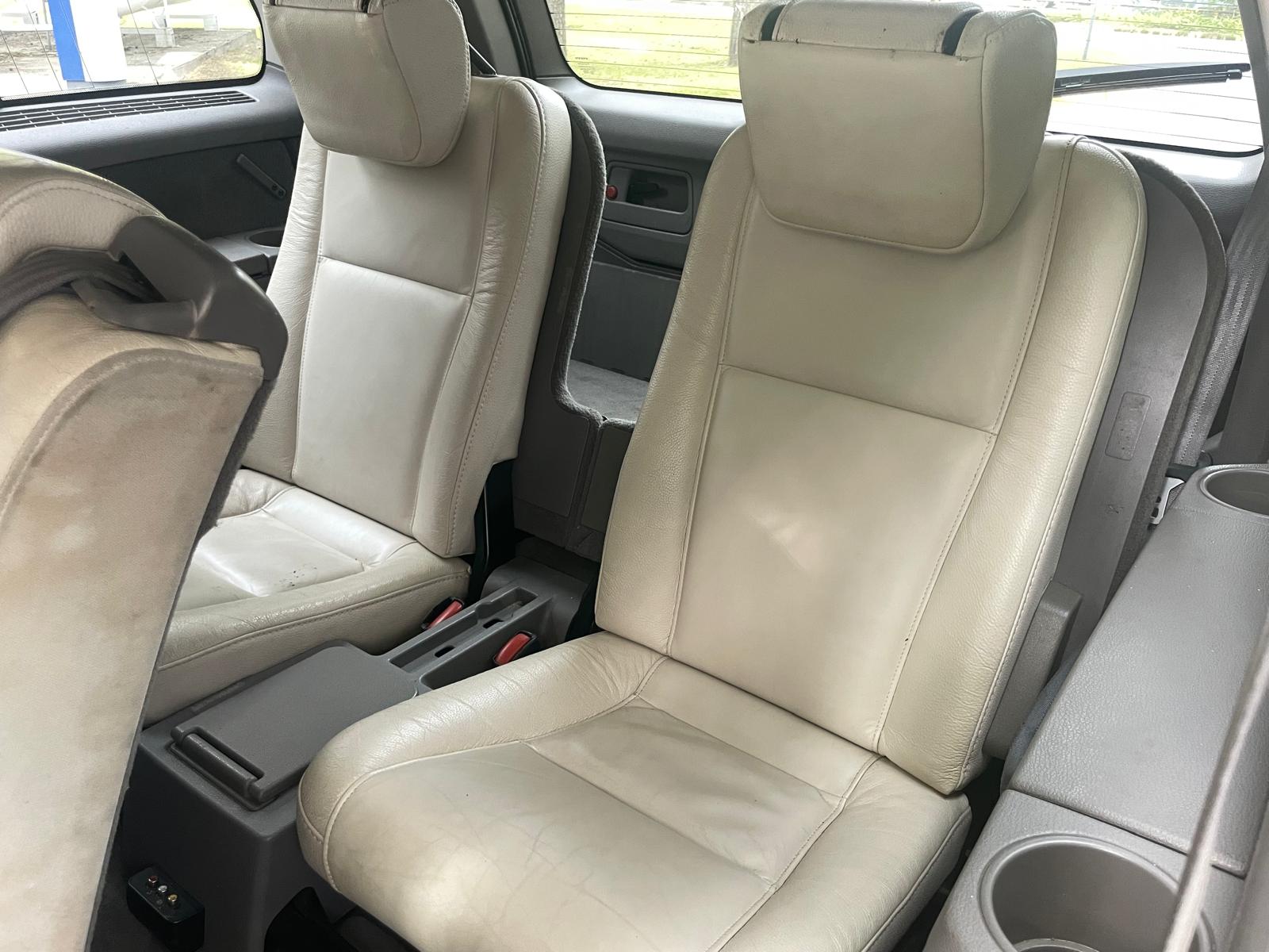 VOLVO XC90 7-VIETAS