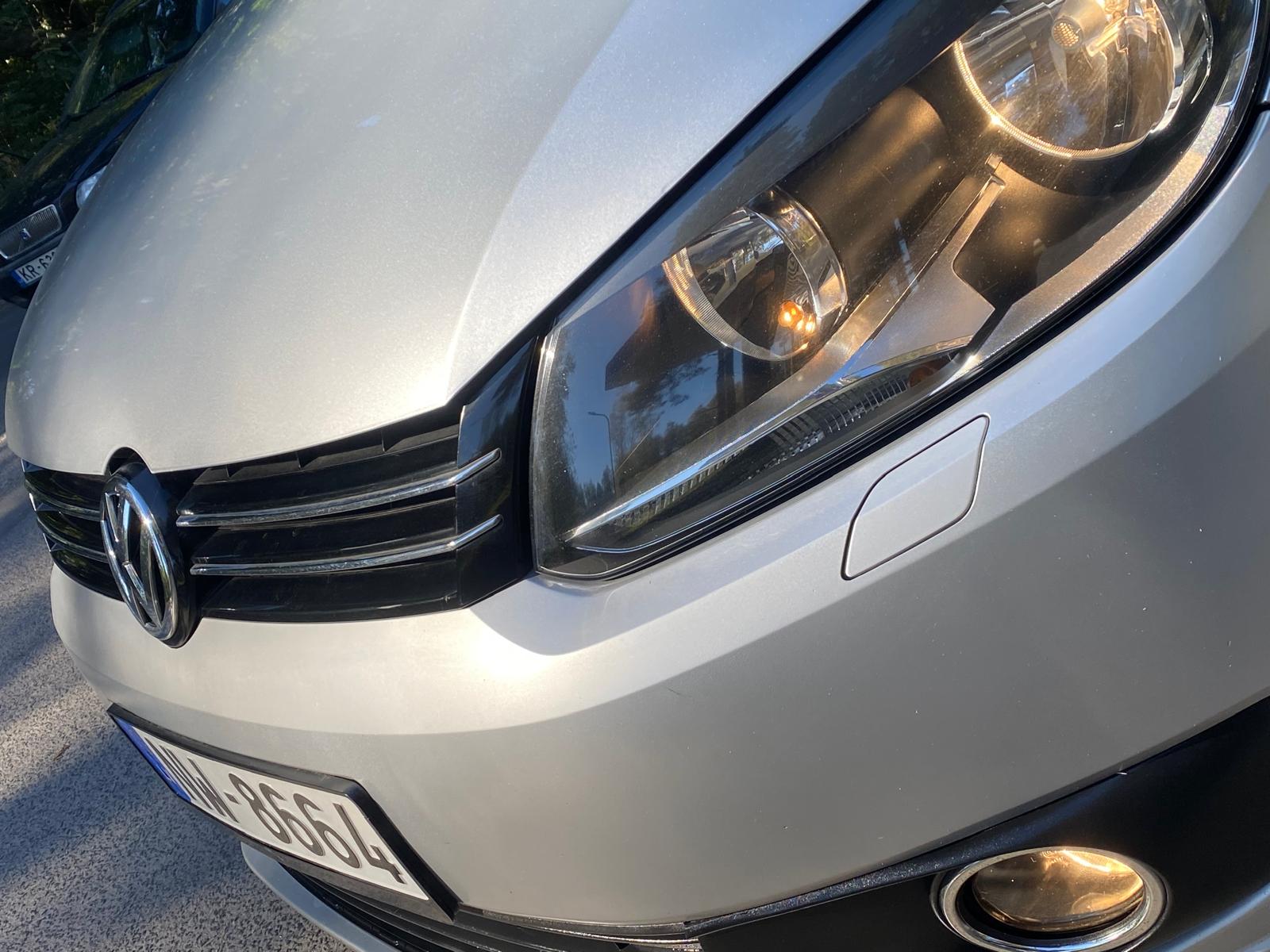 VW Touran 7-Vietīgs