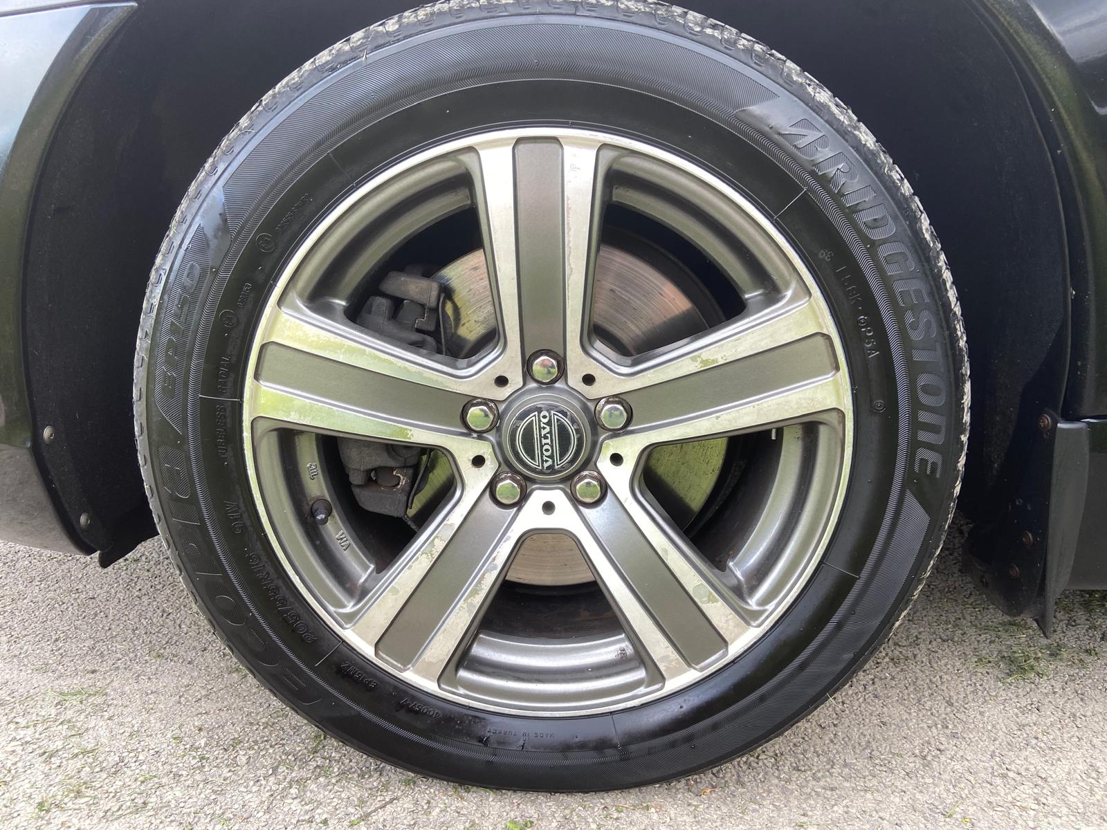 Volvo V70 Summum D4