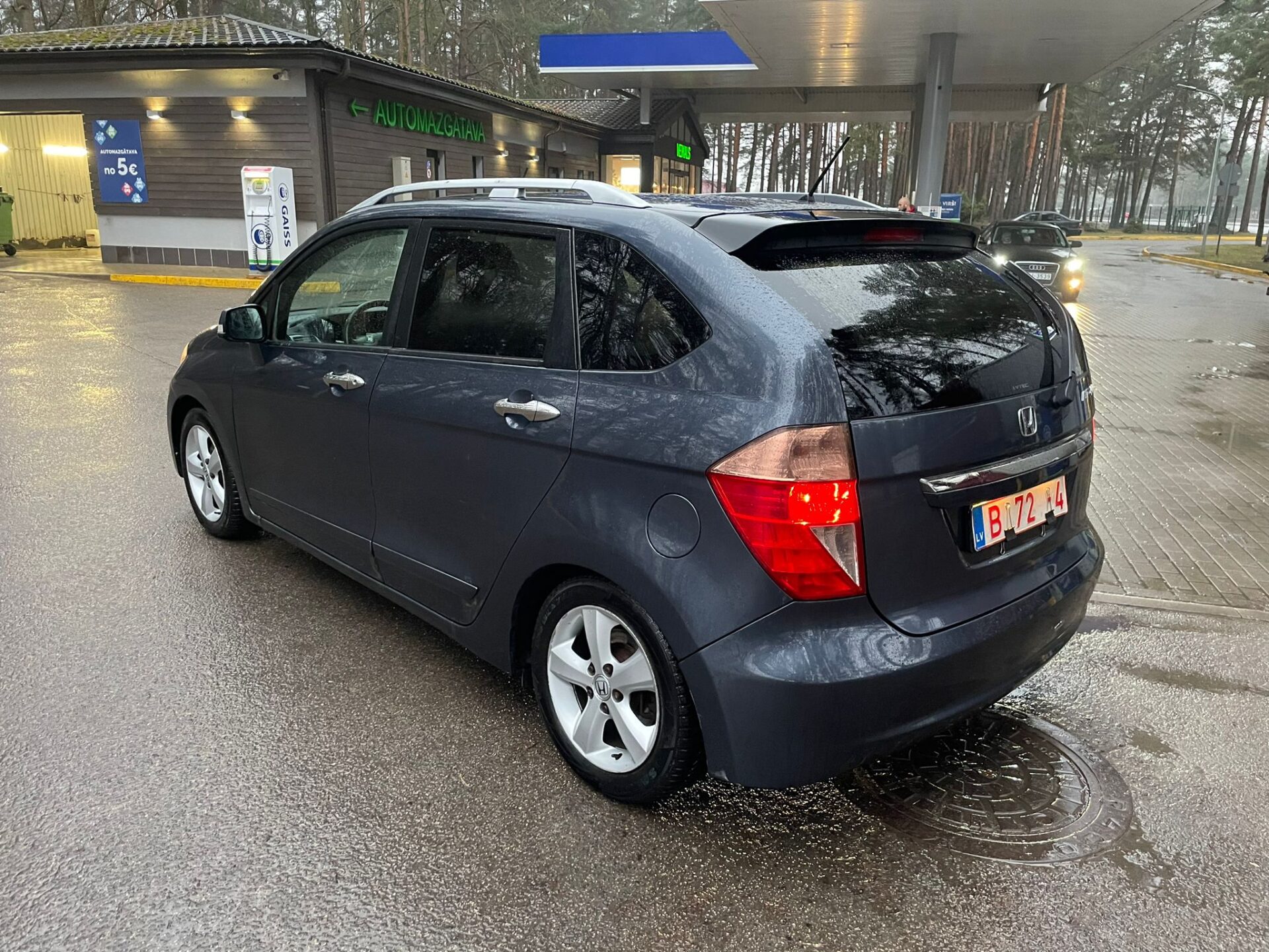 Honda fr-v