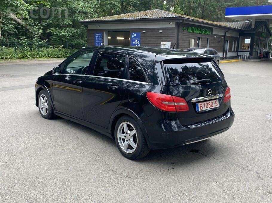 MERCEDES BENZ B200 AVANTGARDE