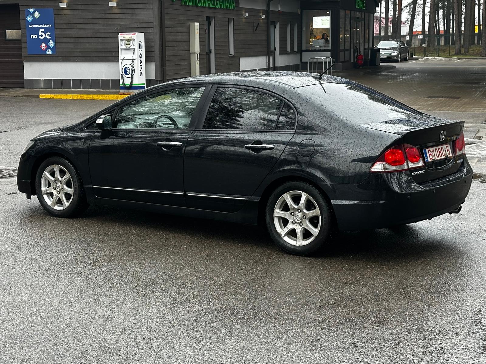 HONDA CIVIC 4DR HYBRID