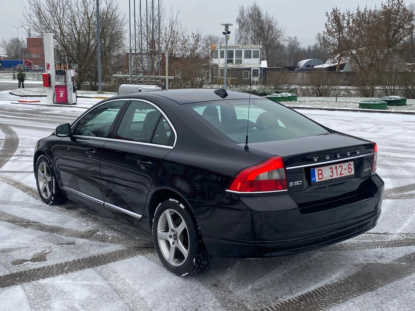 Volvo S80