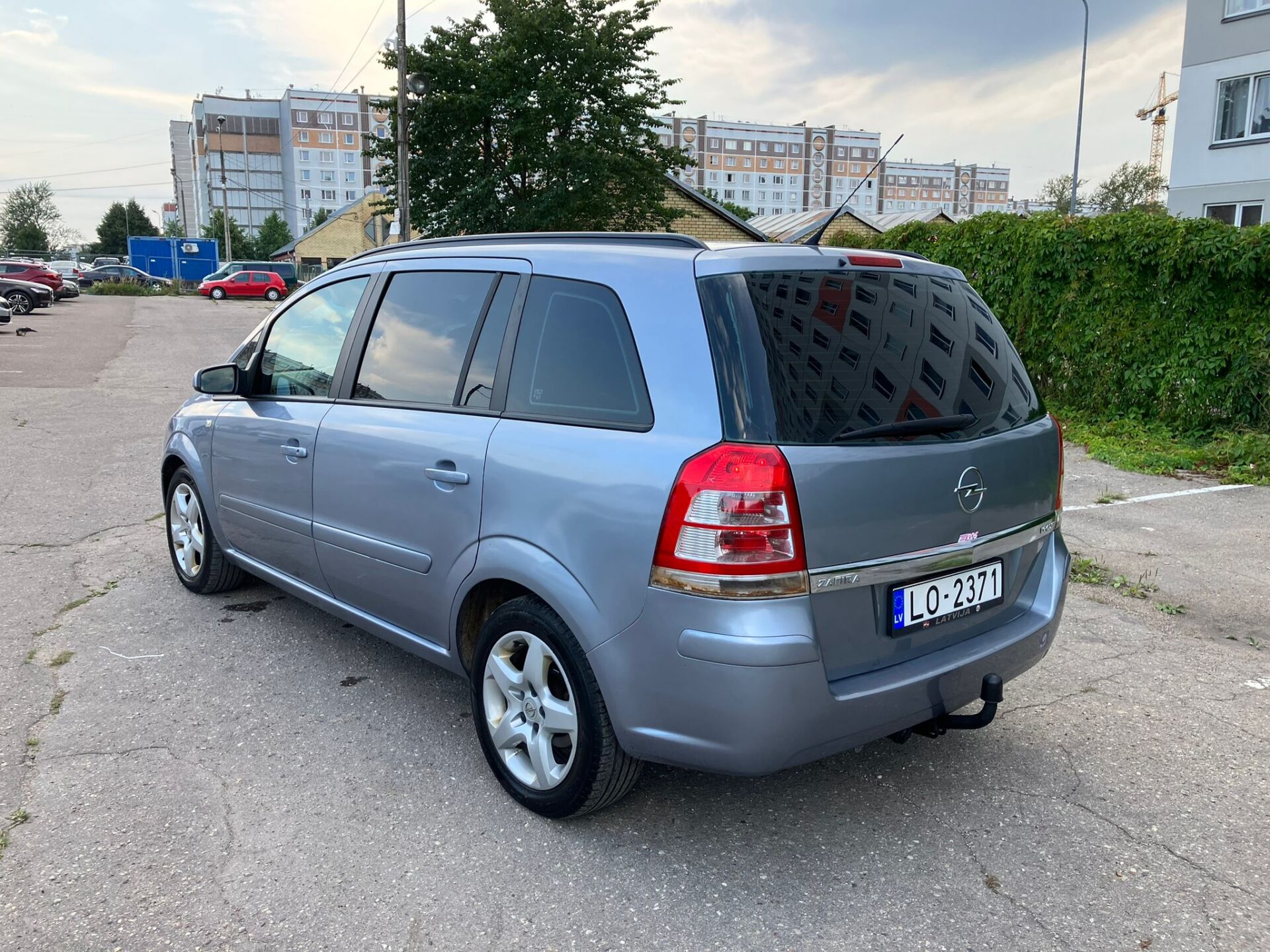 Opel Zafira 7-vietas