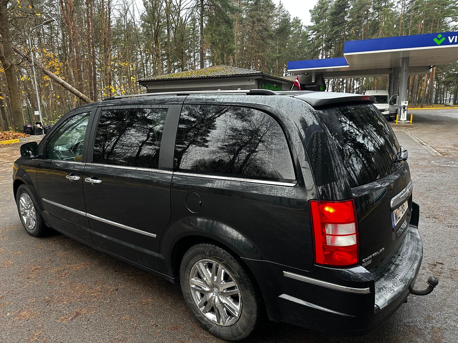 Chrysler Grand Voyager Stow&go 7-vietas