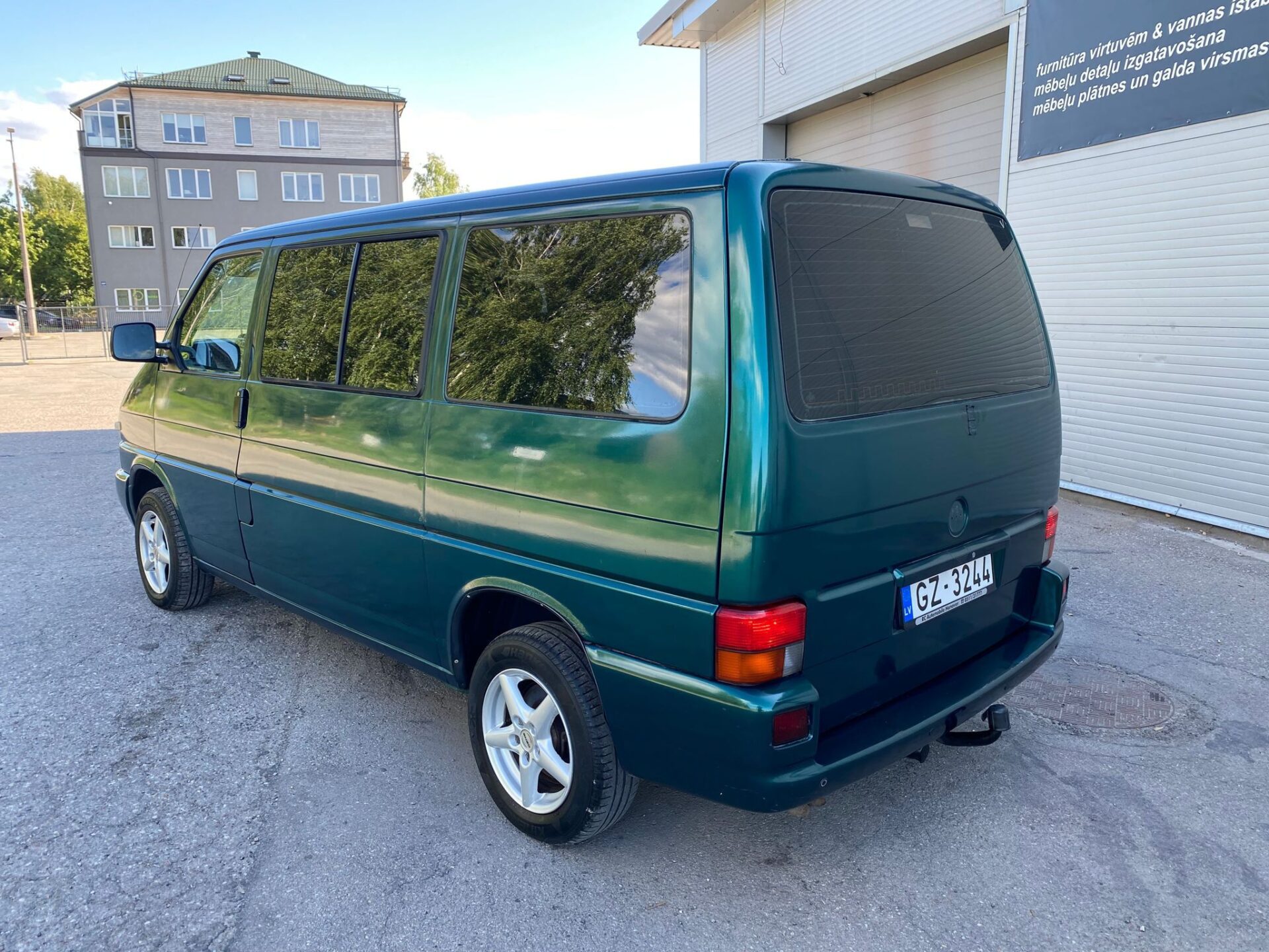 VW Multivan 7-мест