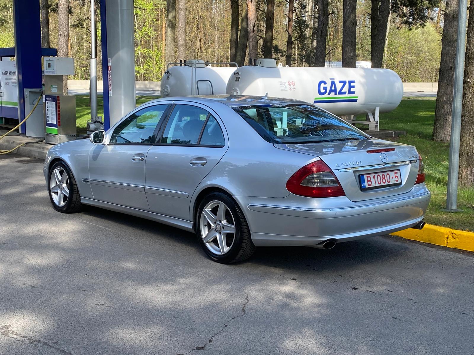 MERCEDES BENZ E320 EVO AVANTGARDE