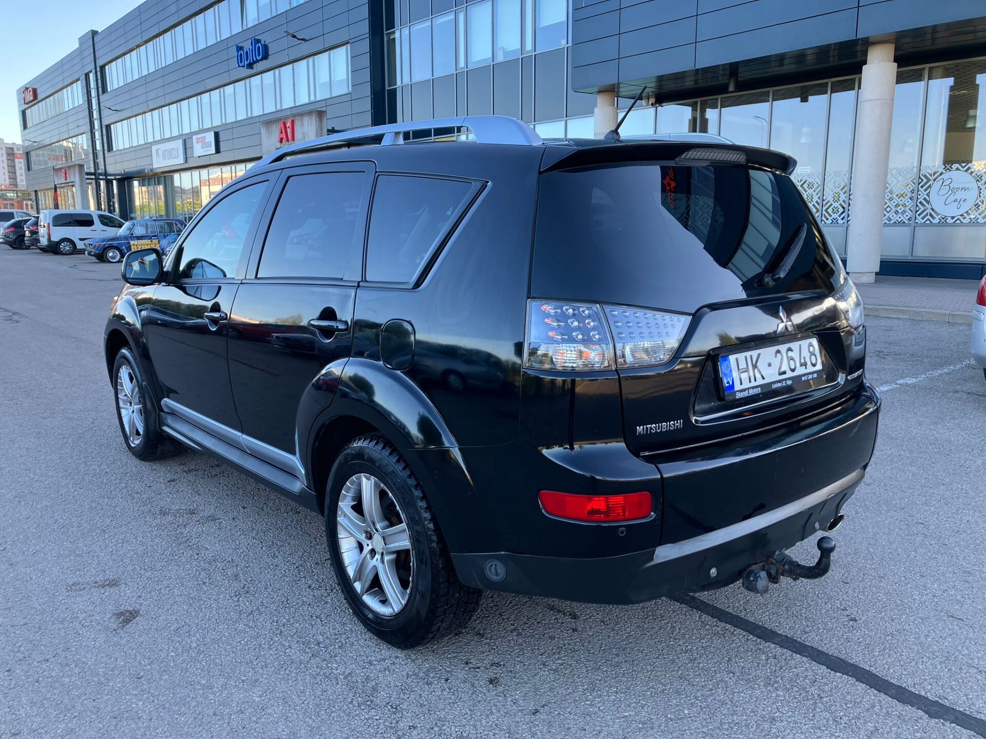 Mitsubishi Outlander 4×4 7-vietas