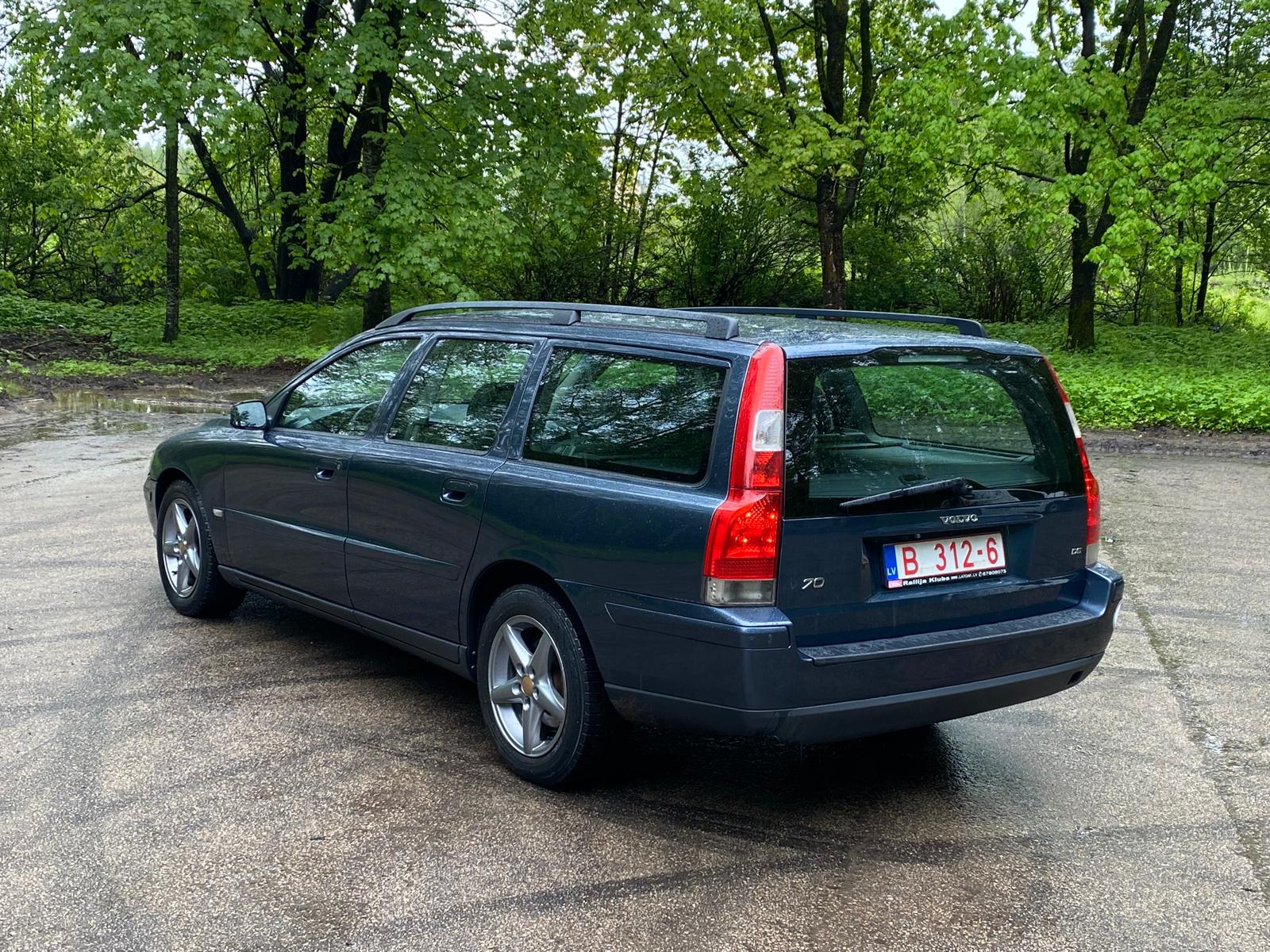 VOLVO V70