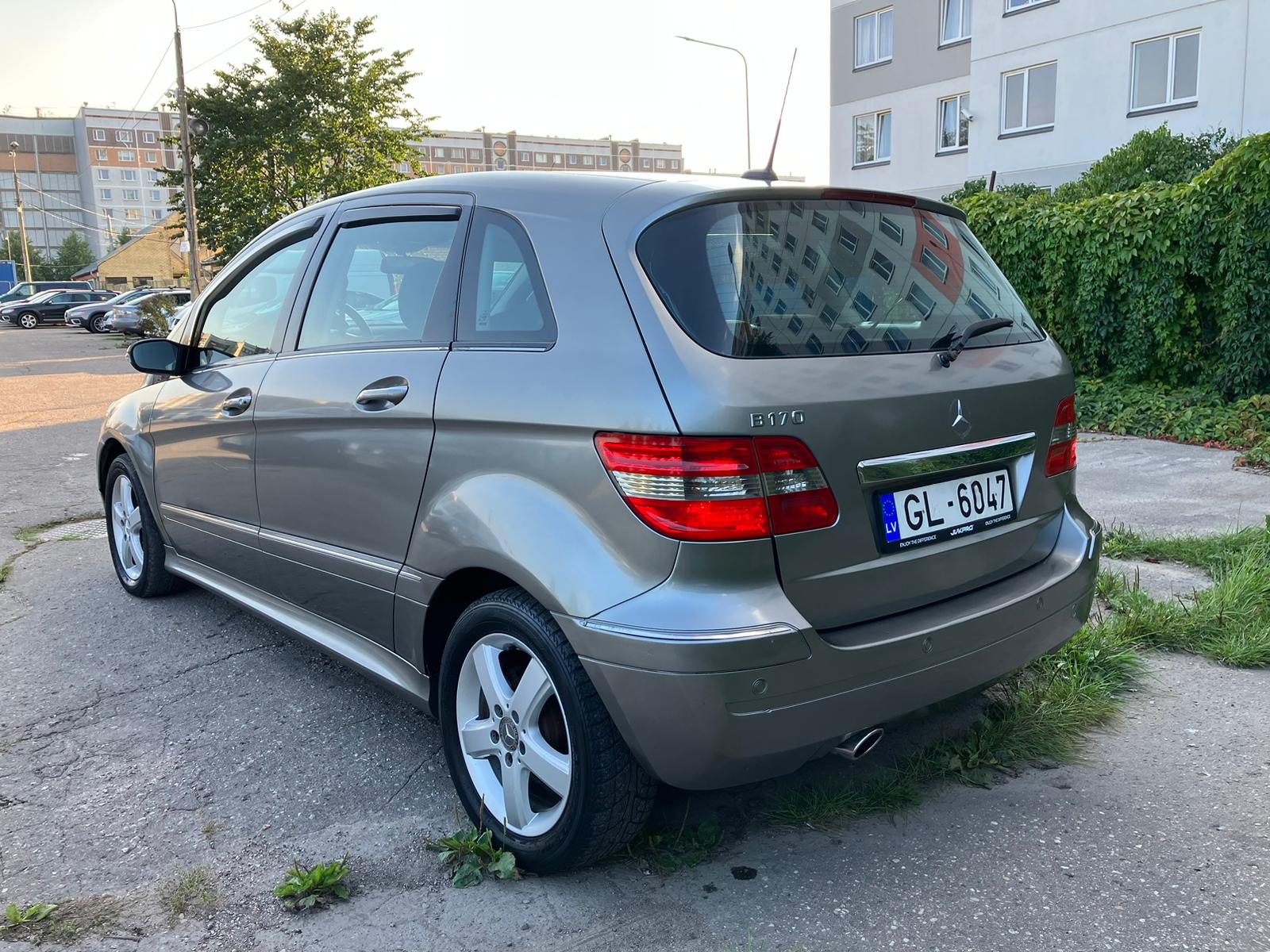 Mercedes Benz B170