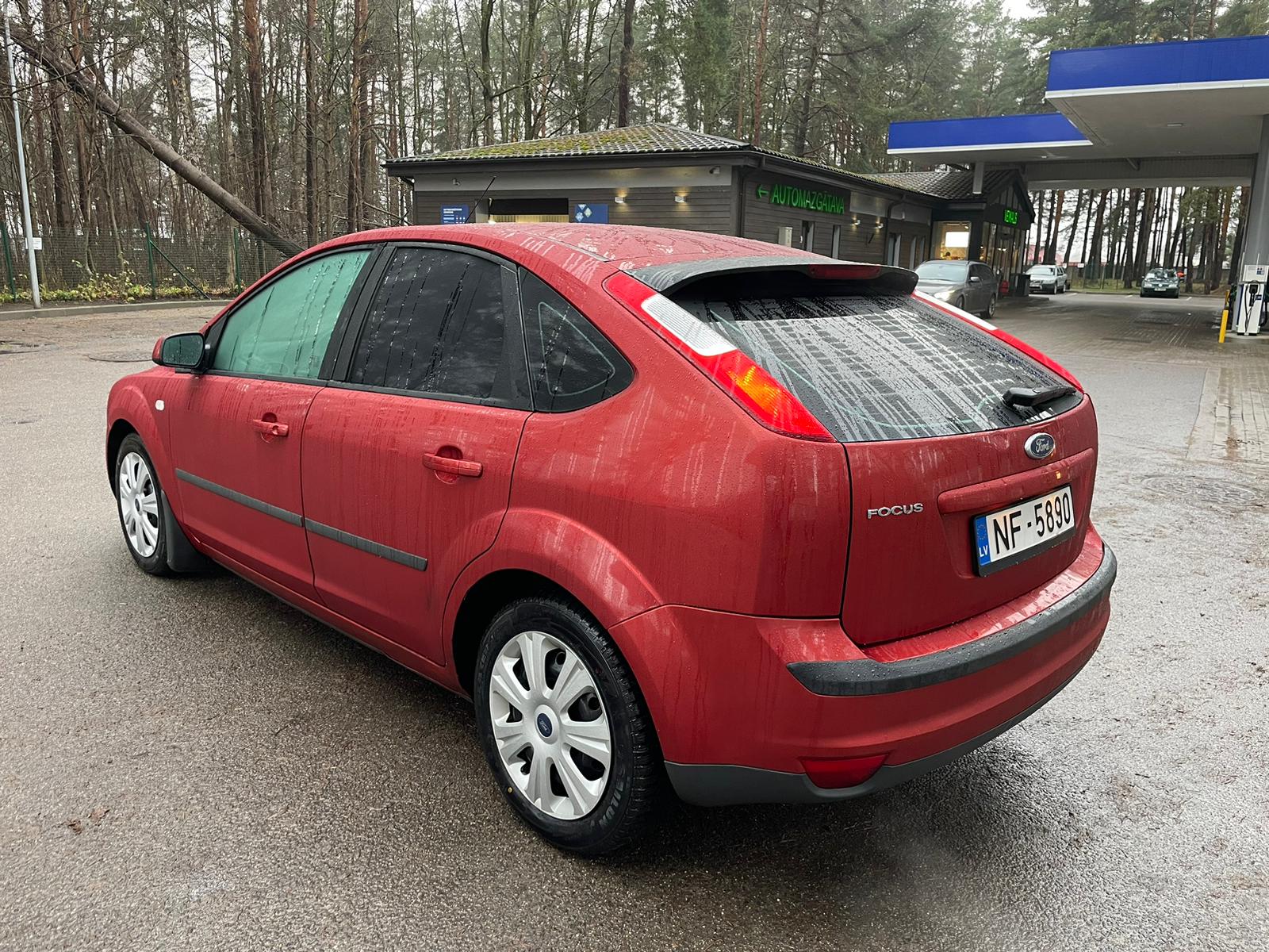 FORD FOCUS