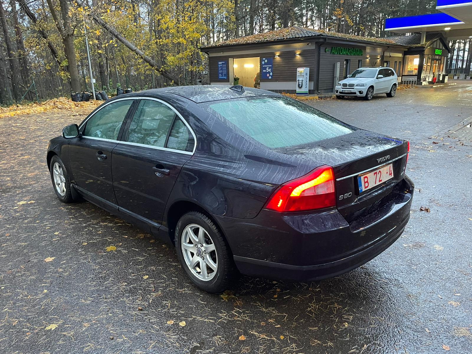 VOLVO S80