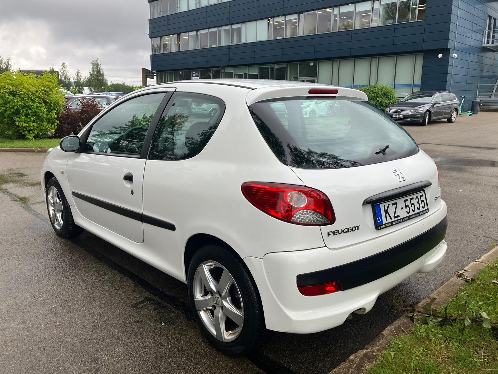 Peugeot 206+