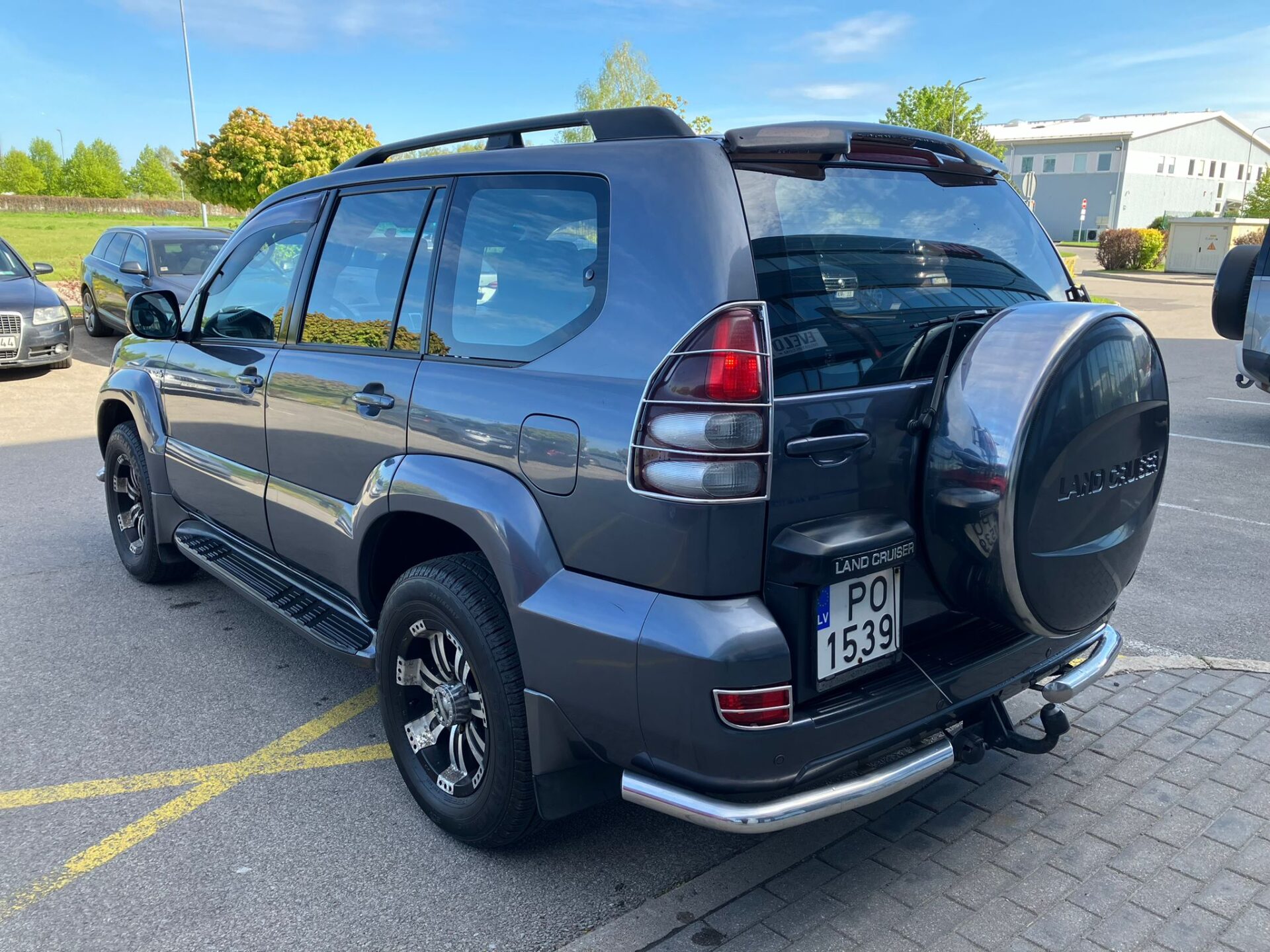 Toyota Land Cruiser D4D 4×4 8-мест