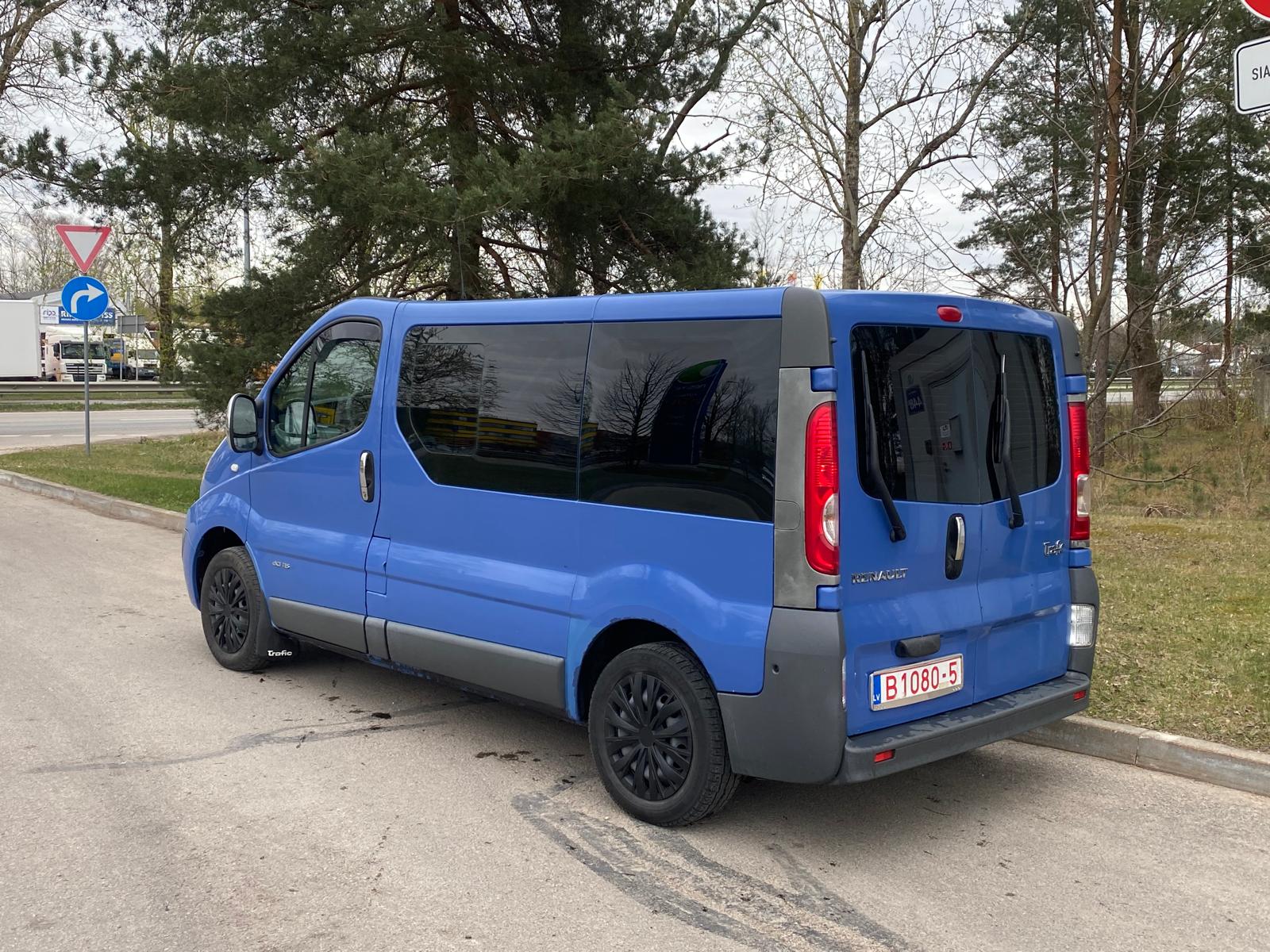 Renault Trafic Passenger 9-vietas