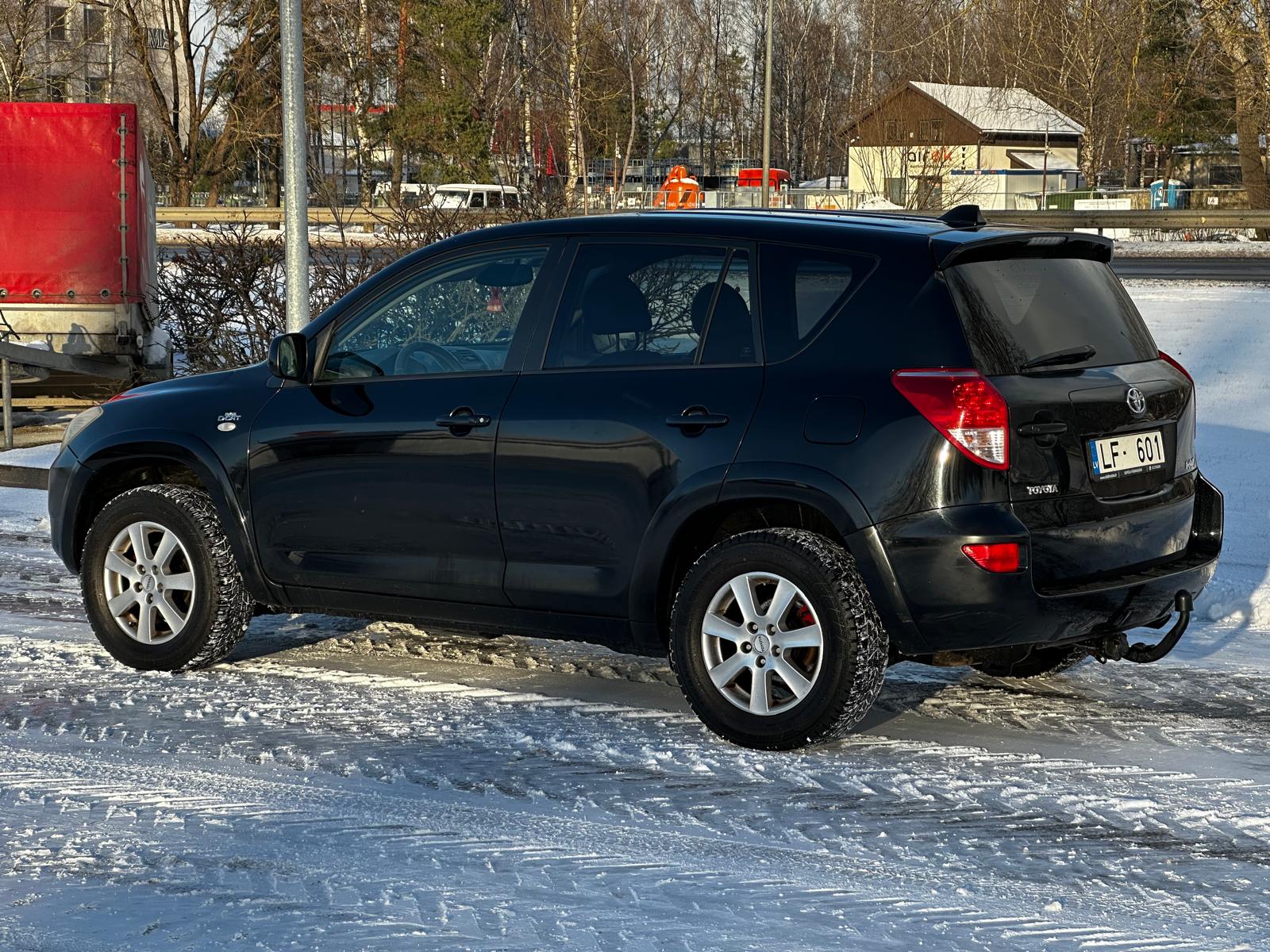 TOYOTA RAV4 4×4