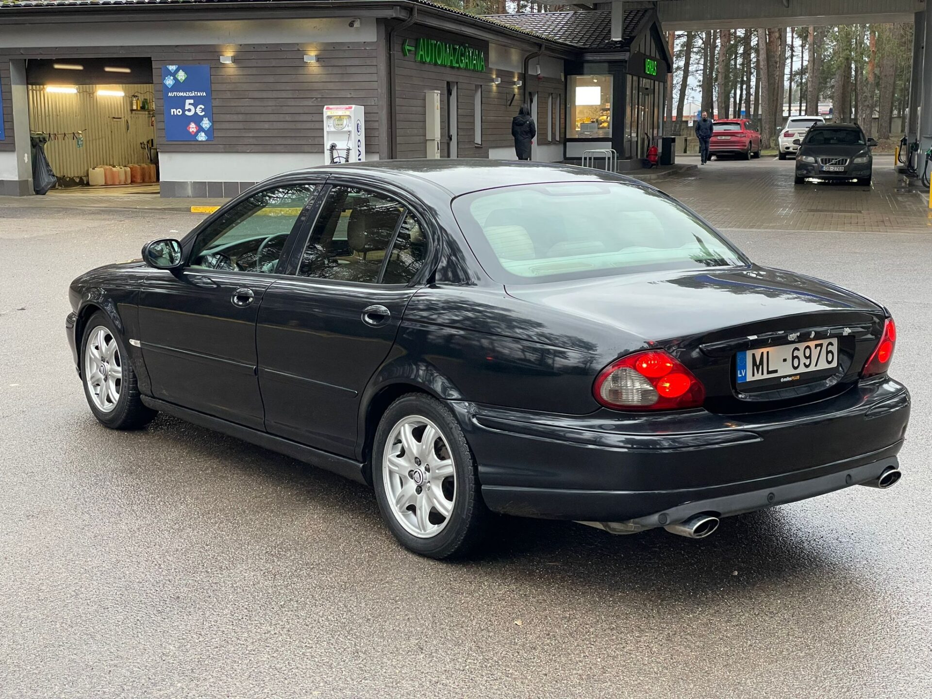 Jaguar X-Type