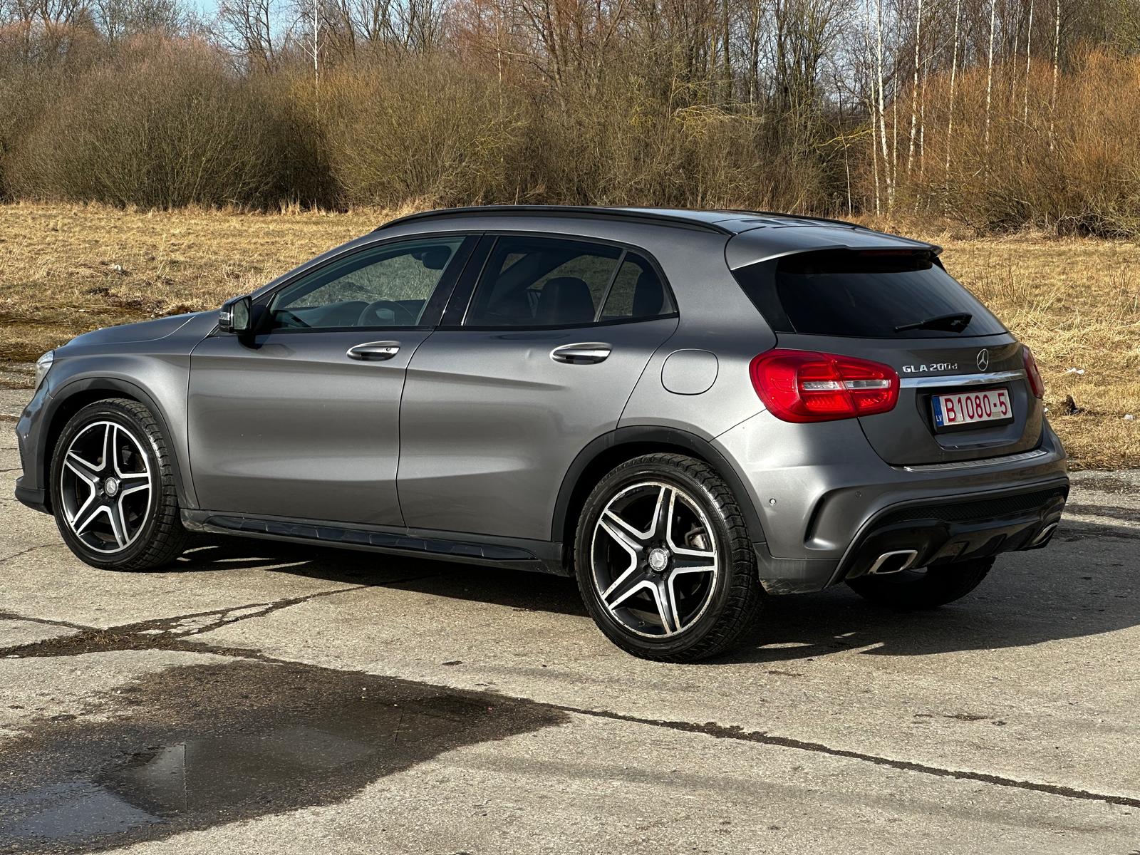 Mercedes GLA200