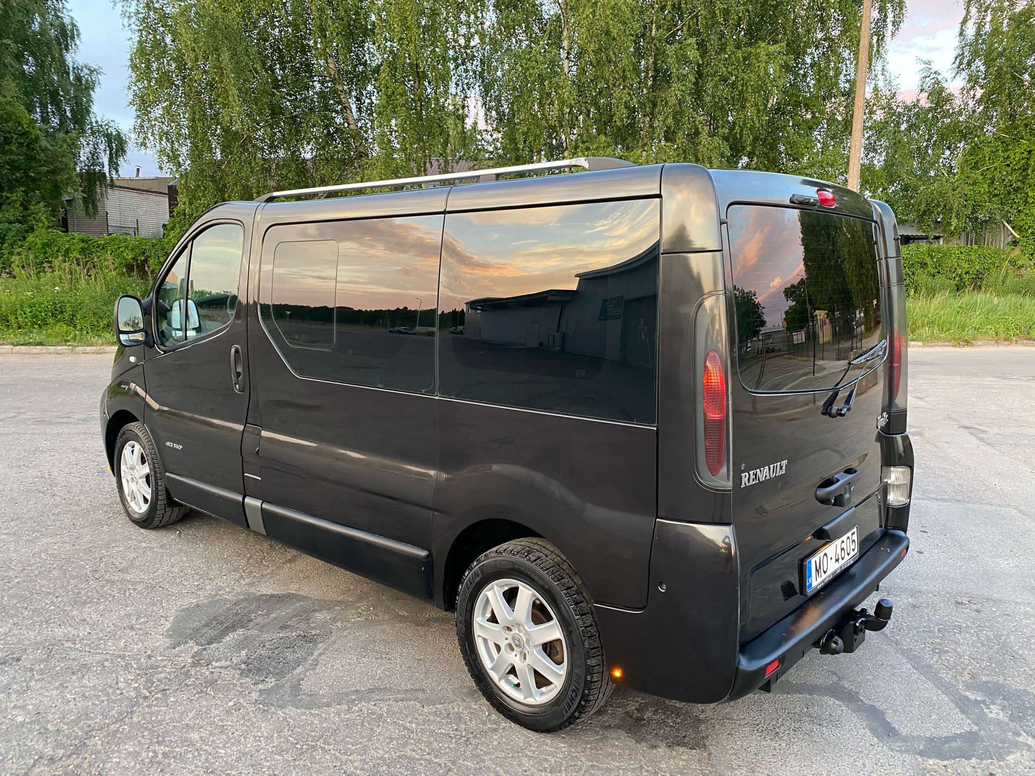 Renault Trafic Passenger 9-vietas