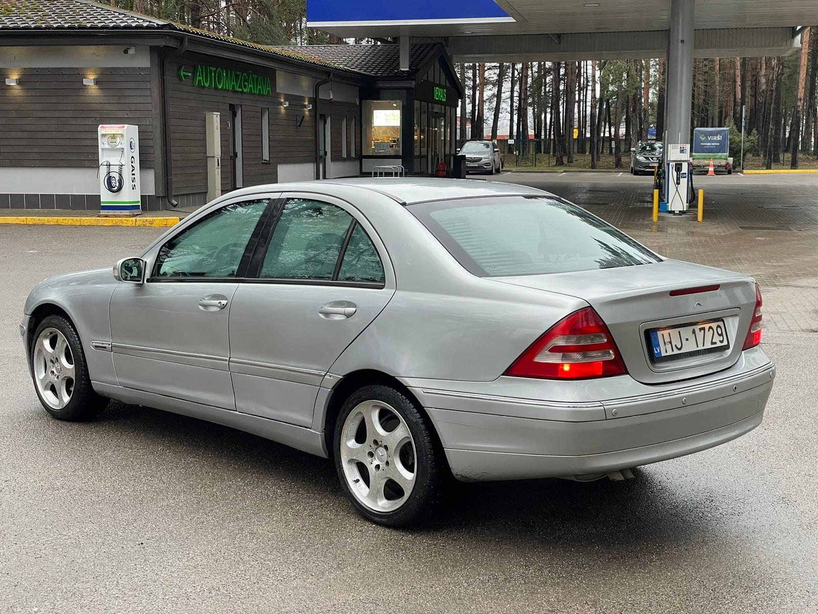 Mercedes Benz C200 Avantgarde
