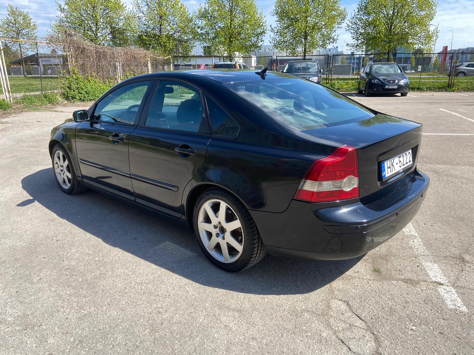 VOLVO S40