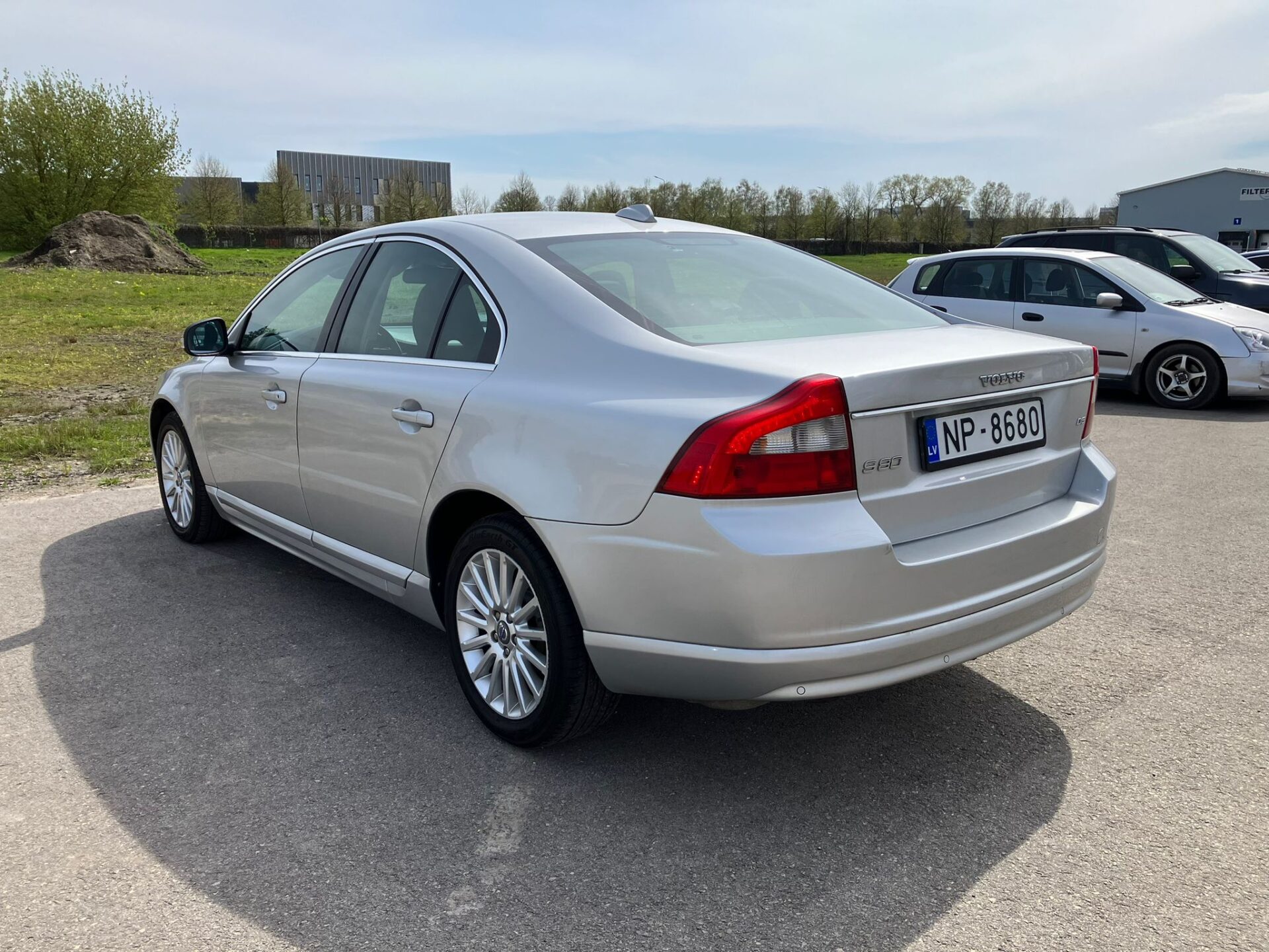 Volvo S80