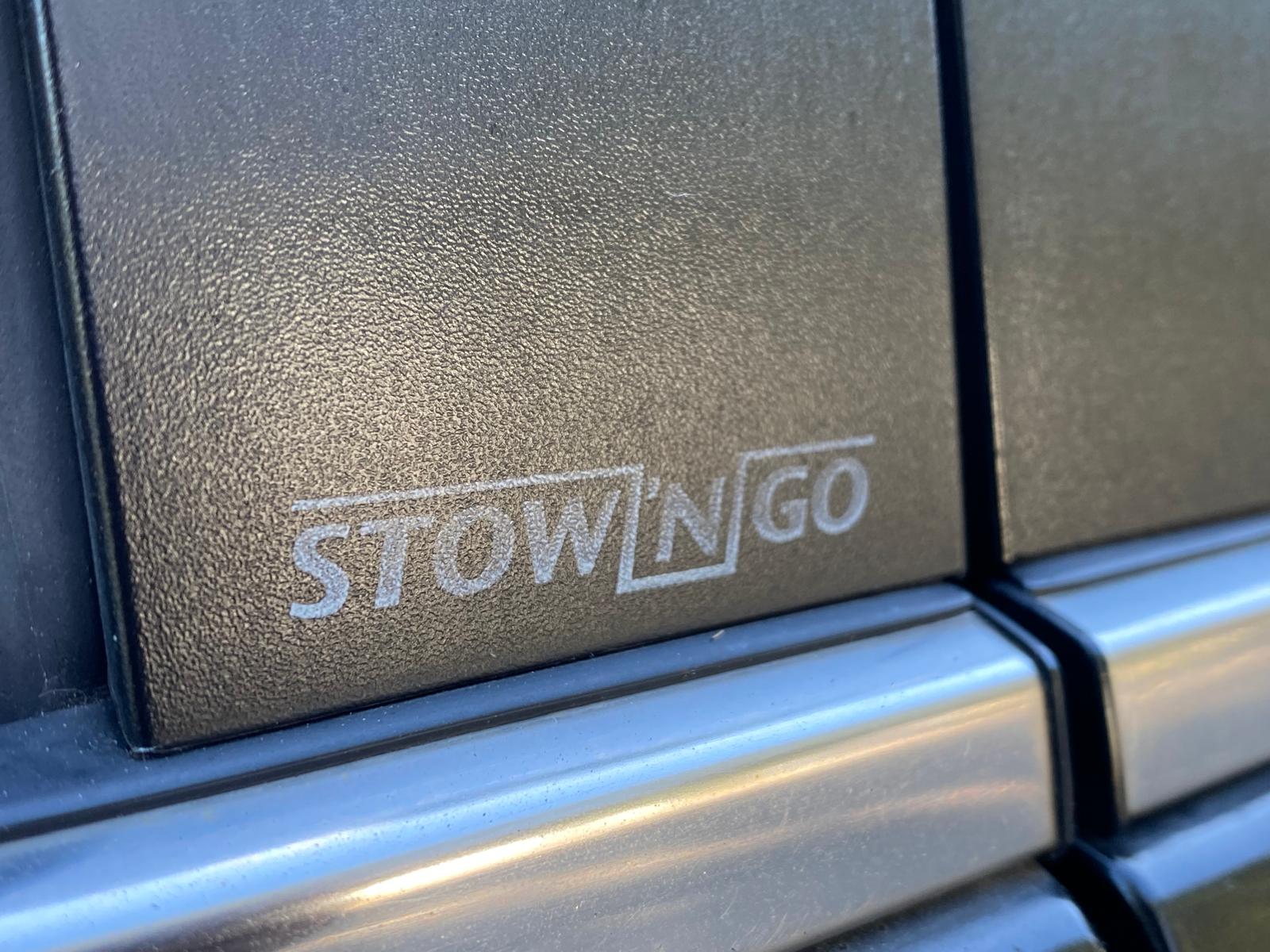 Chrysler Grand Voyager Stow&go limited edition 7-мест