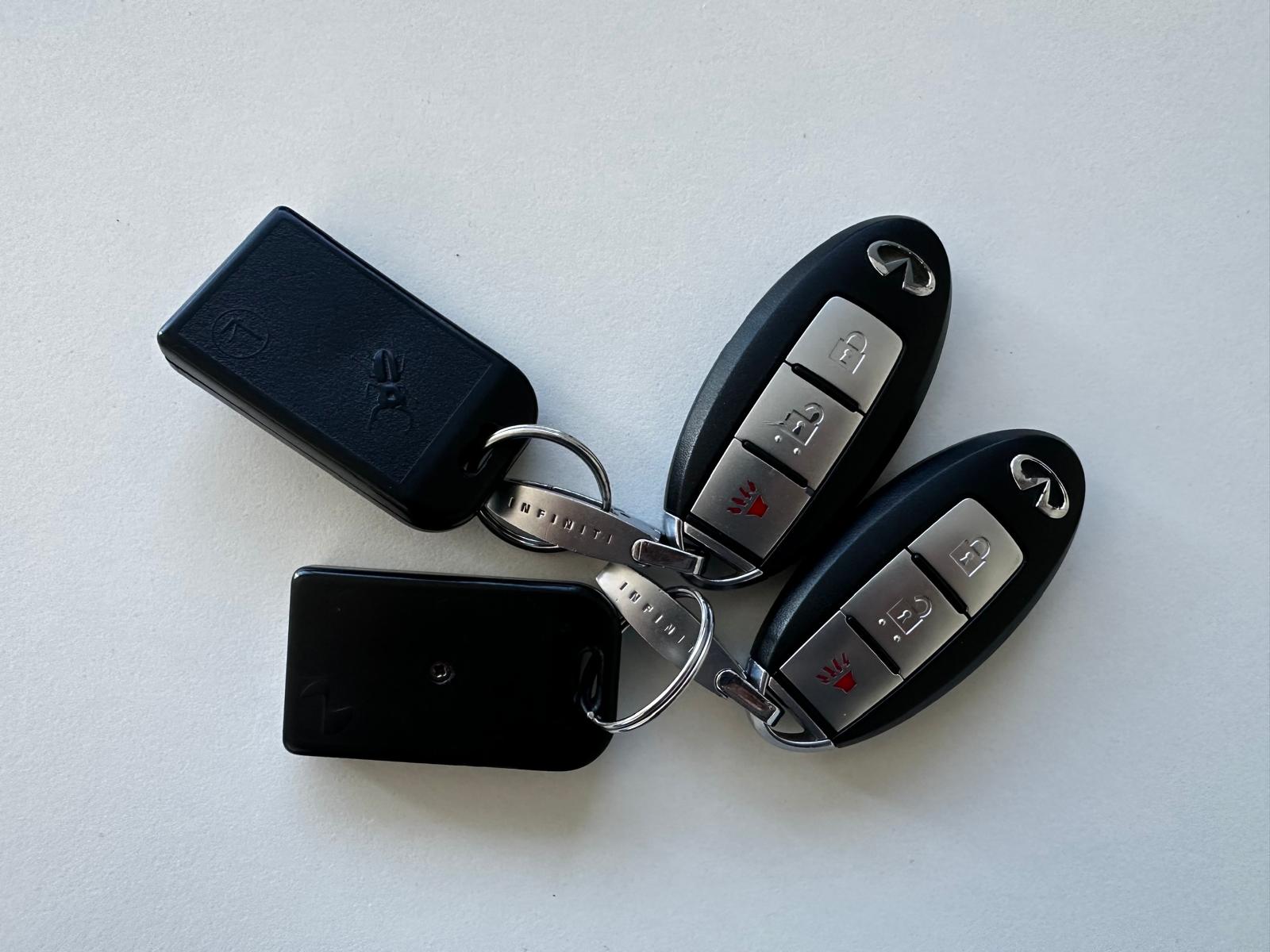 INFINITI FX 35