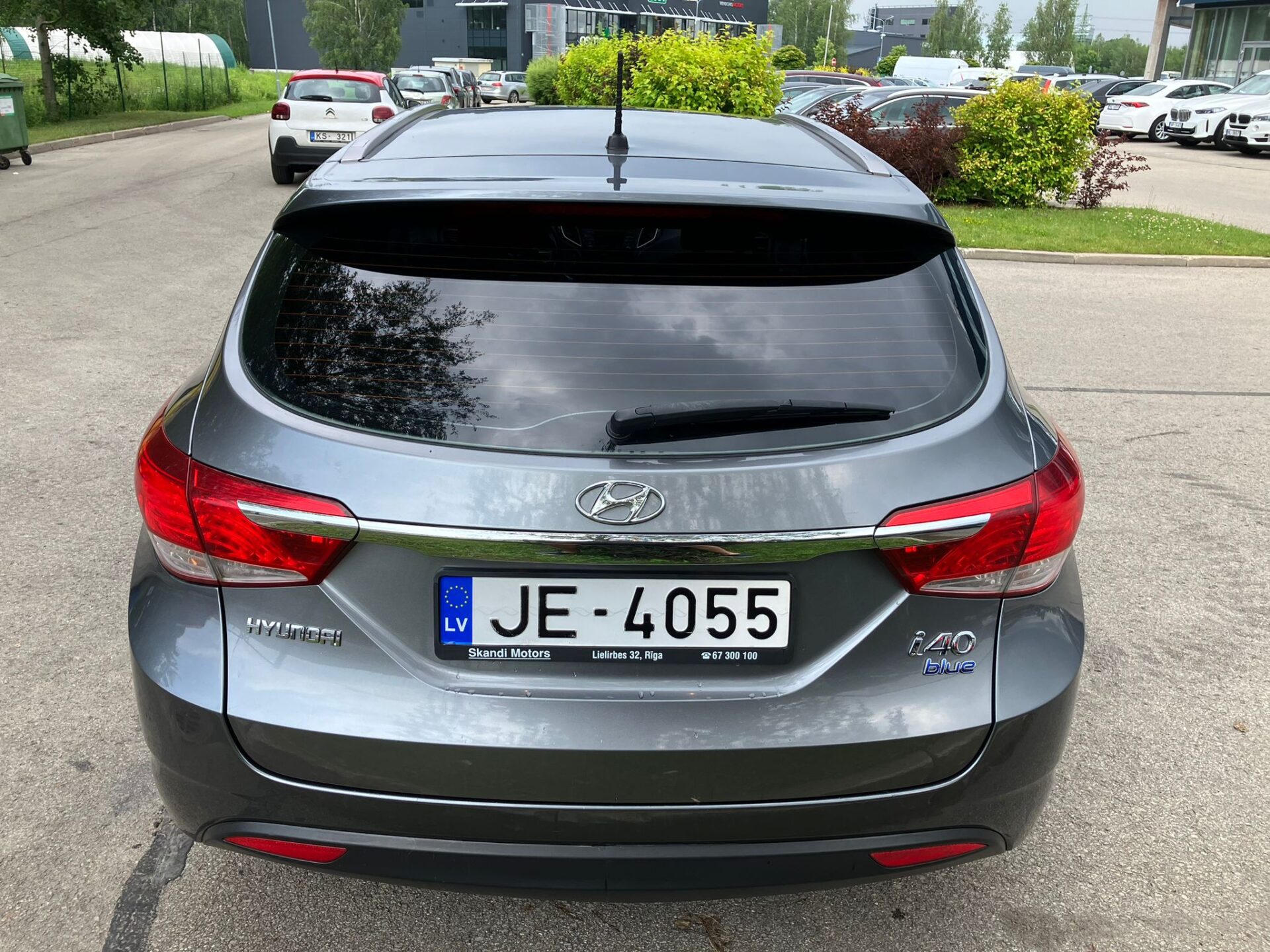 Hyundai i40 blue