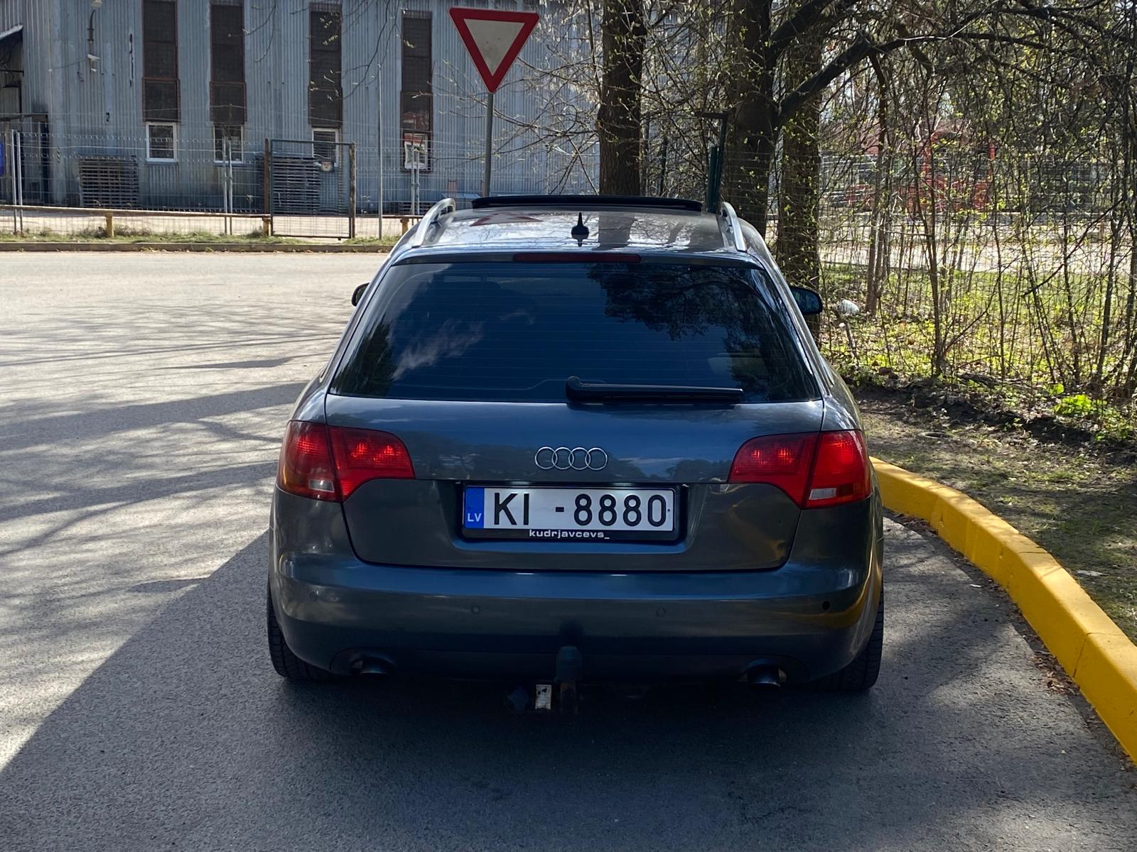 AUDI A4 S-LINE QUATTRO