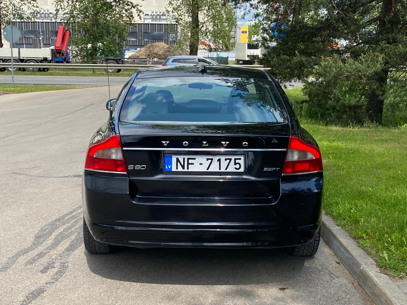 Volvo S80