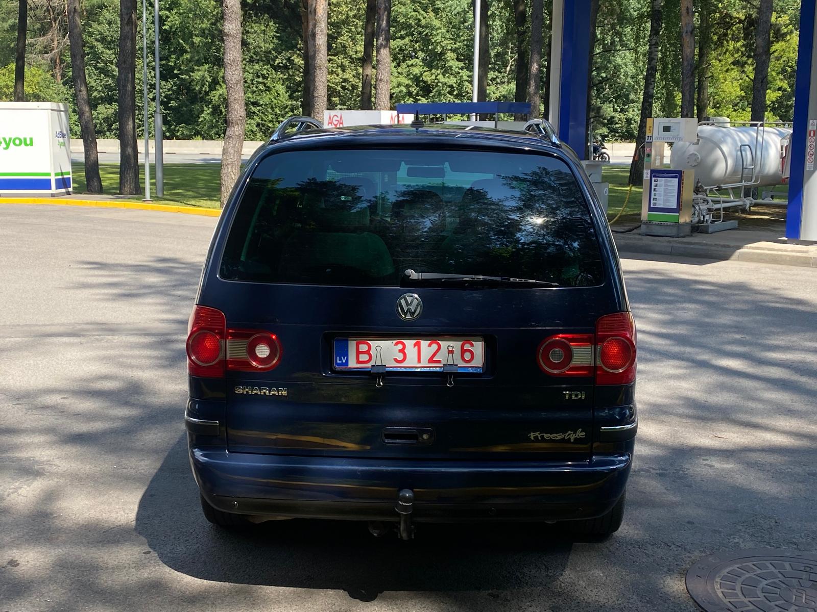 VW SHARAN FREESTYLE 7-VIETAS