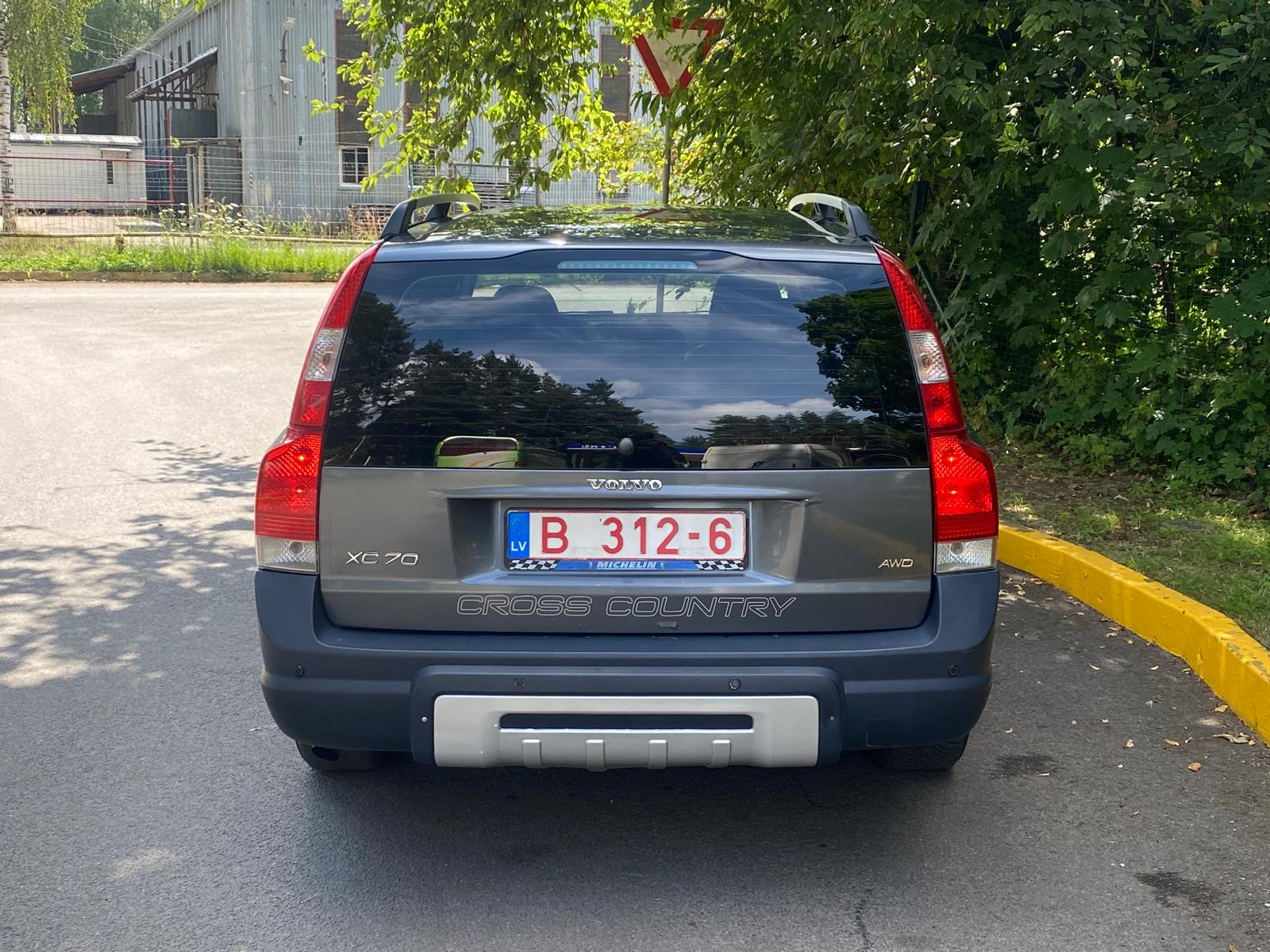 VOLVO XC70