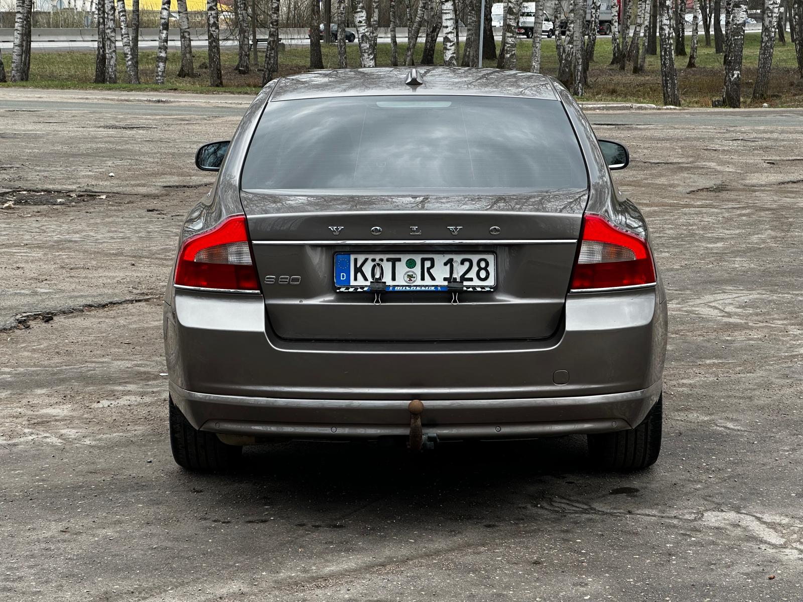 VOLVO S80