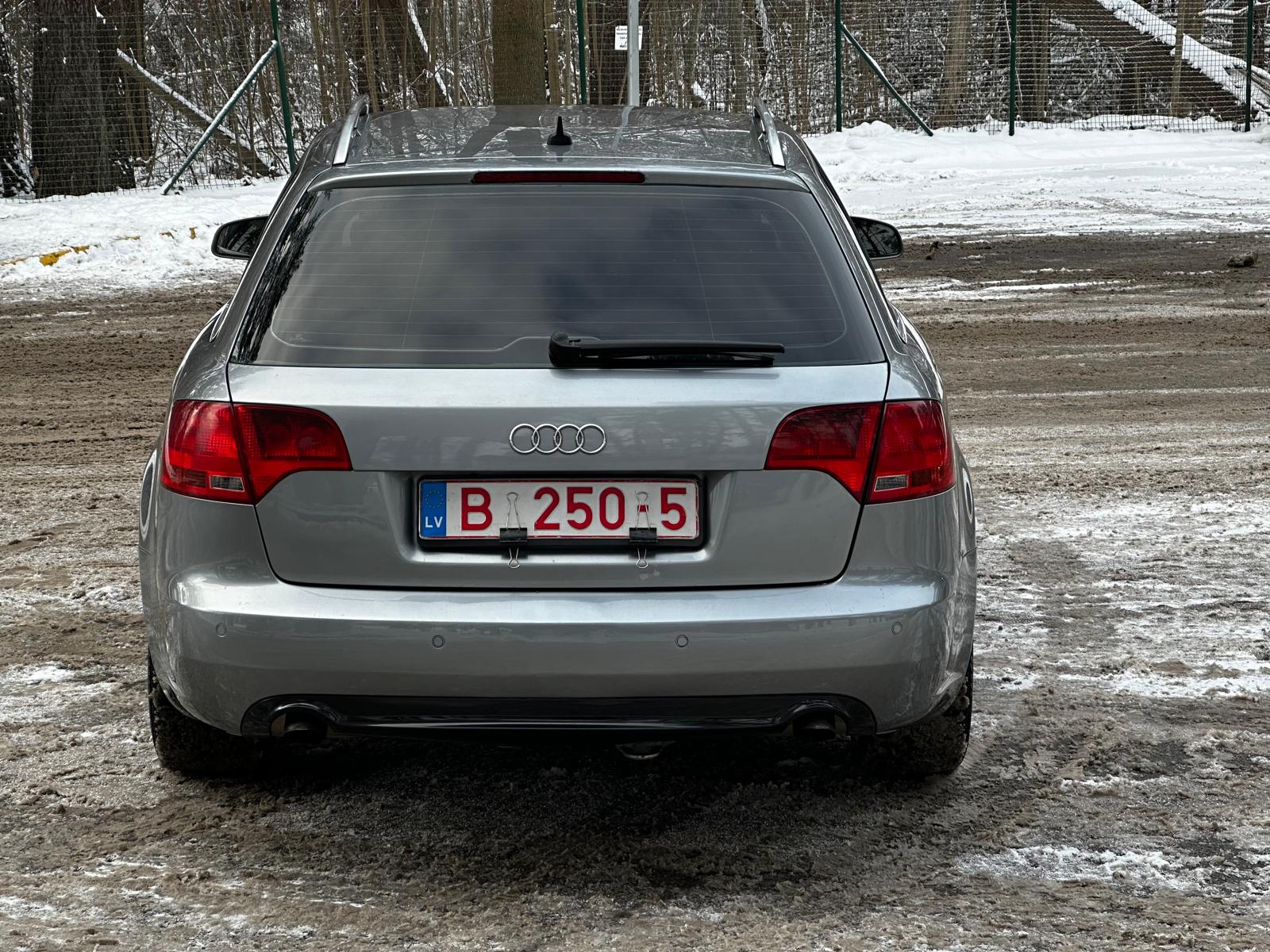 AUDI A4 QUATTRO