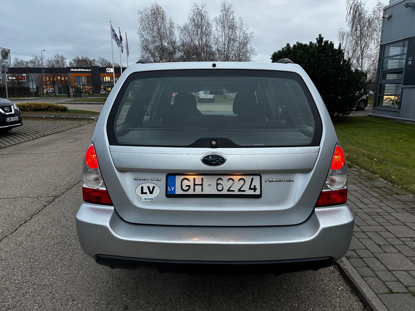 SUBARU FORESTER 4×4