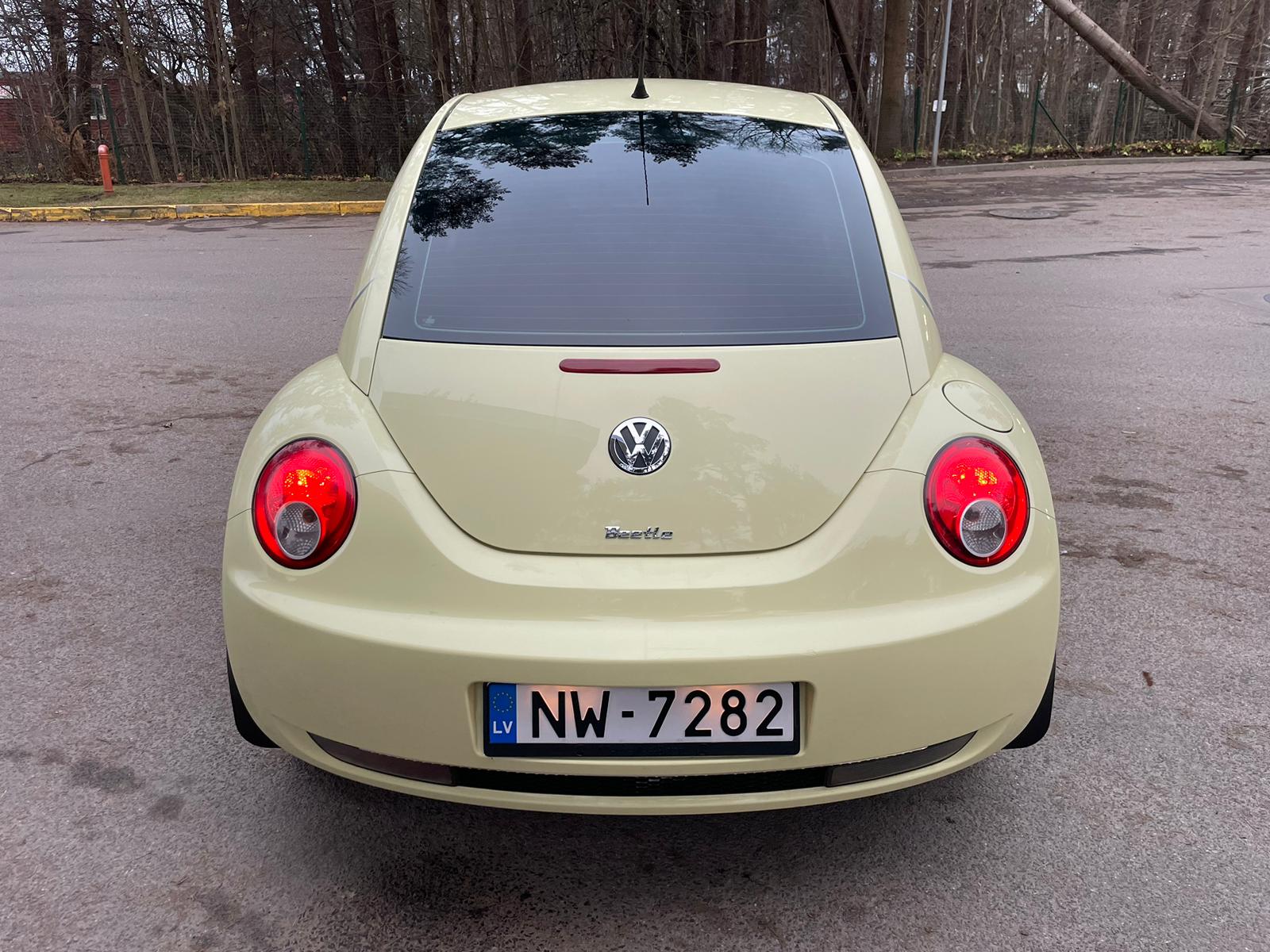 VW NEW BEETLE