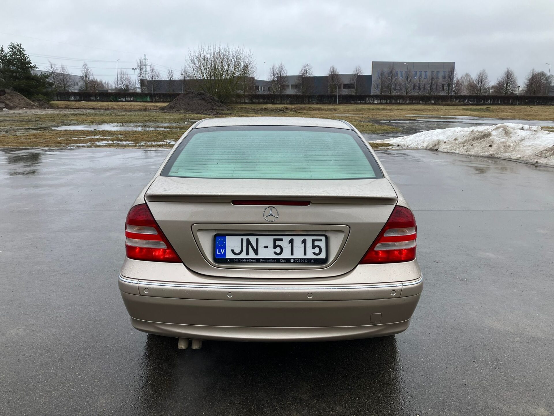 Mercedes Benz C180