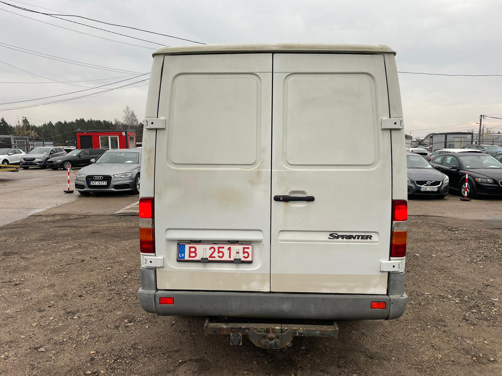 MERCEDES BENZ SPRINTER 211