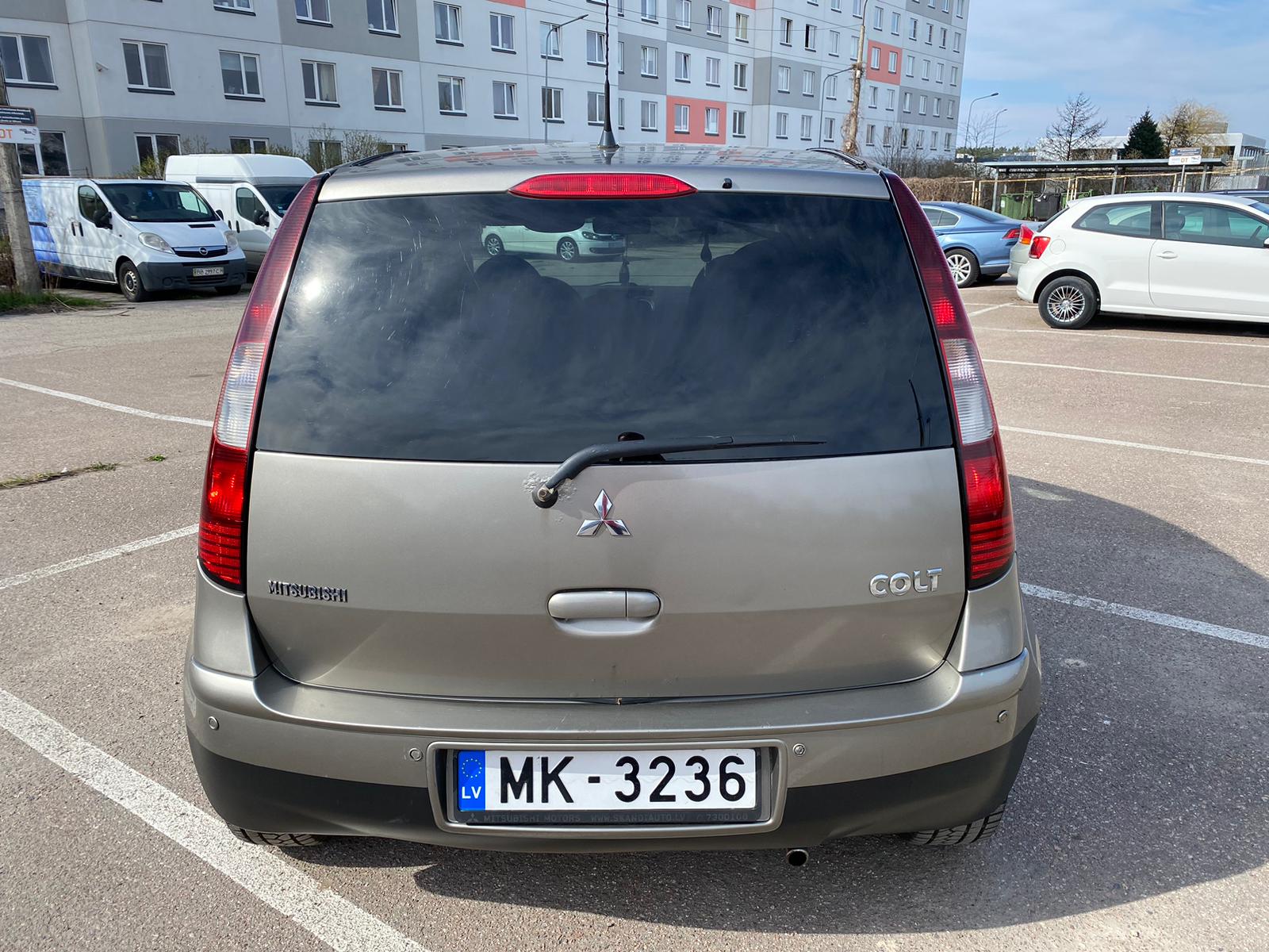 Mitsubishi Colt