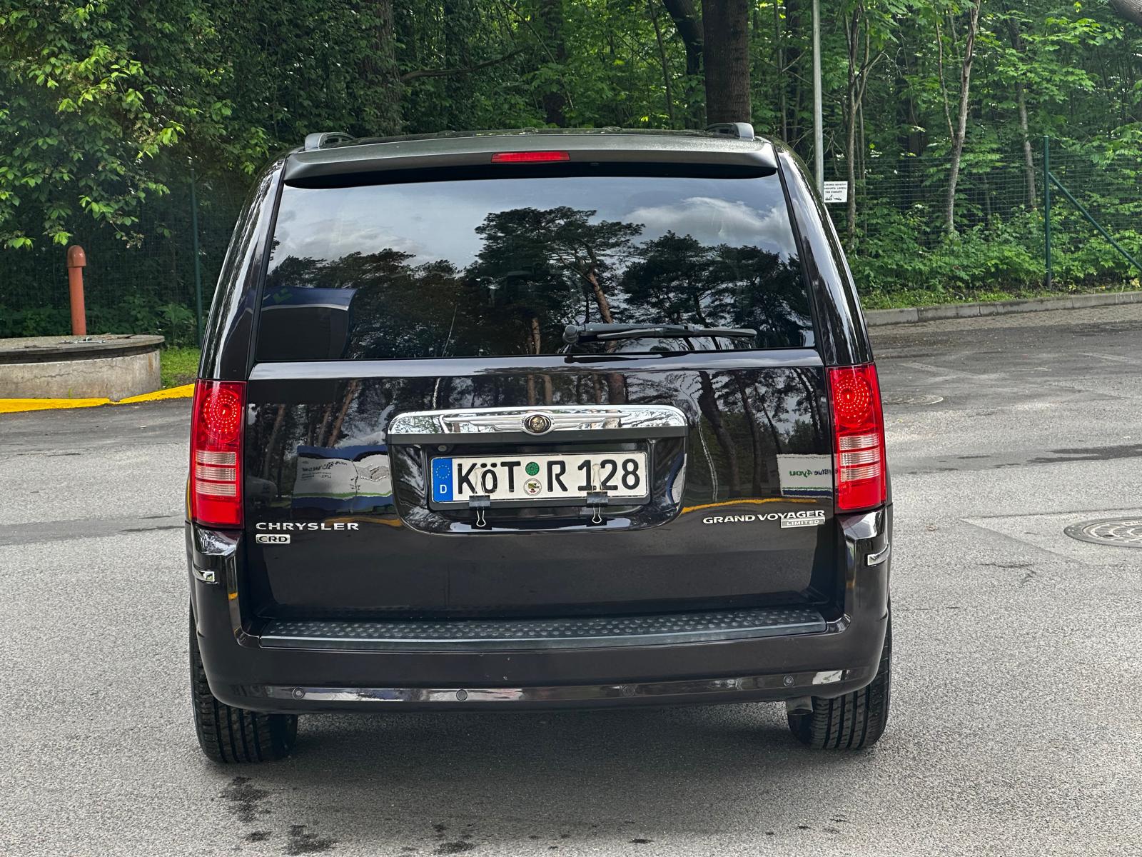 CHRYSLER GRAND VOYAGER STOW N GO 7 VIETAS
