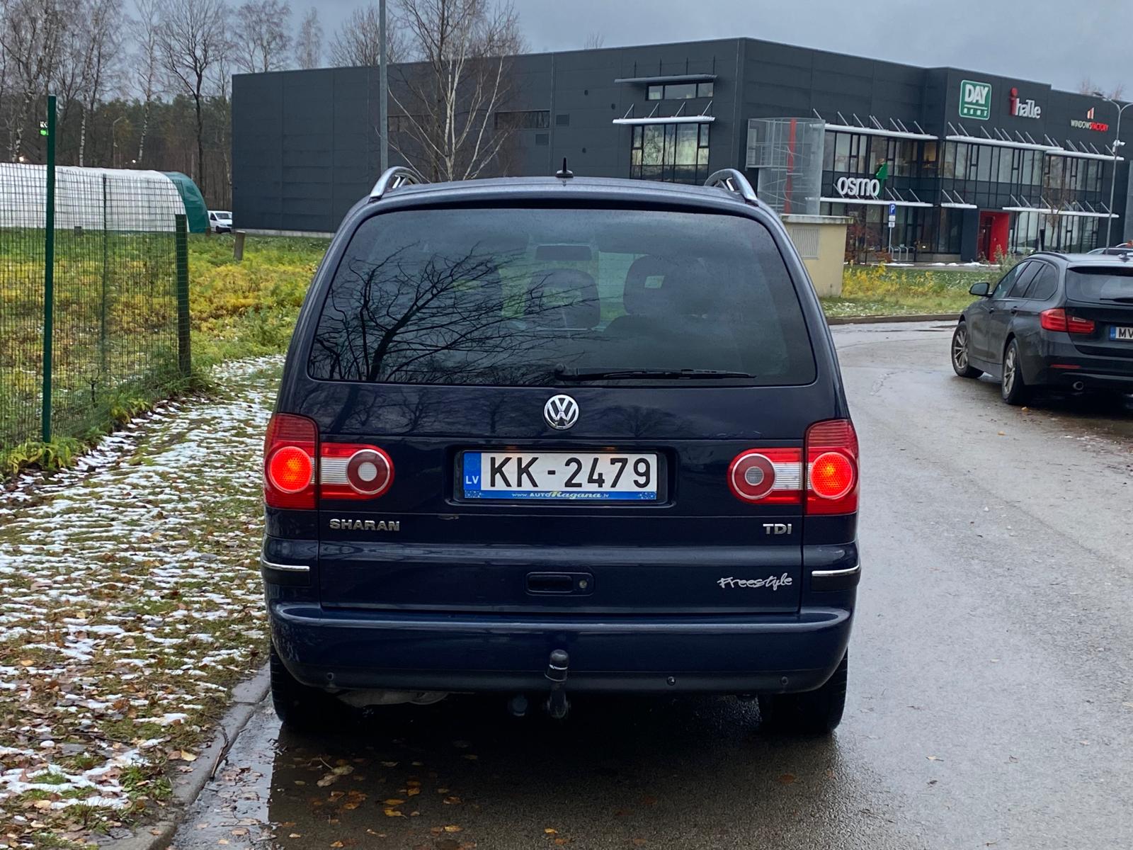 VW SHARAN FREESTYLE 7-SEATS